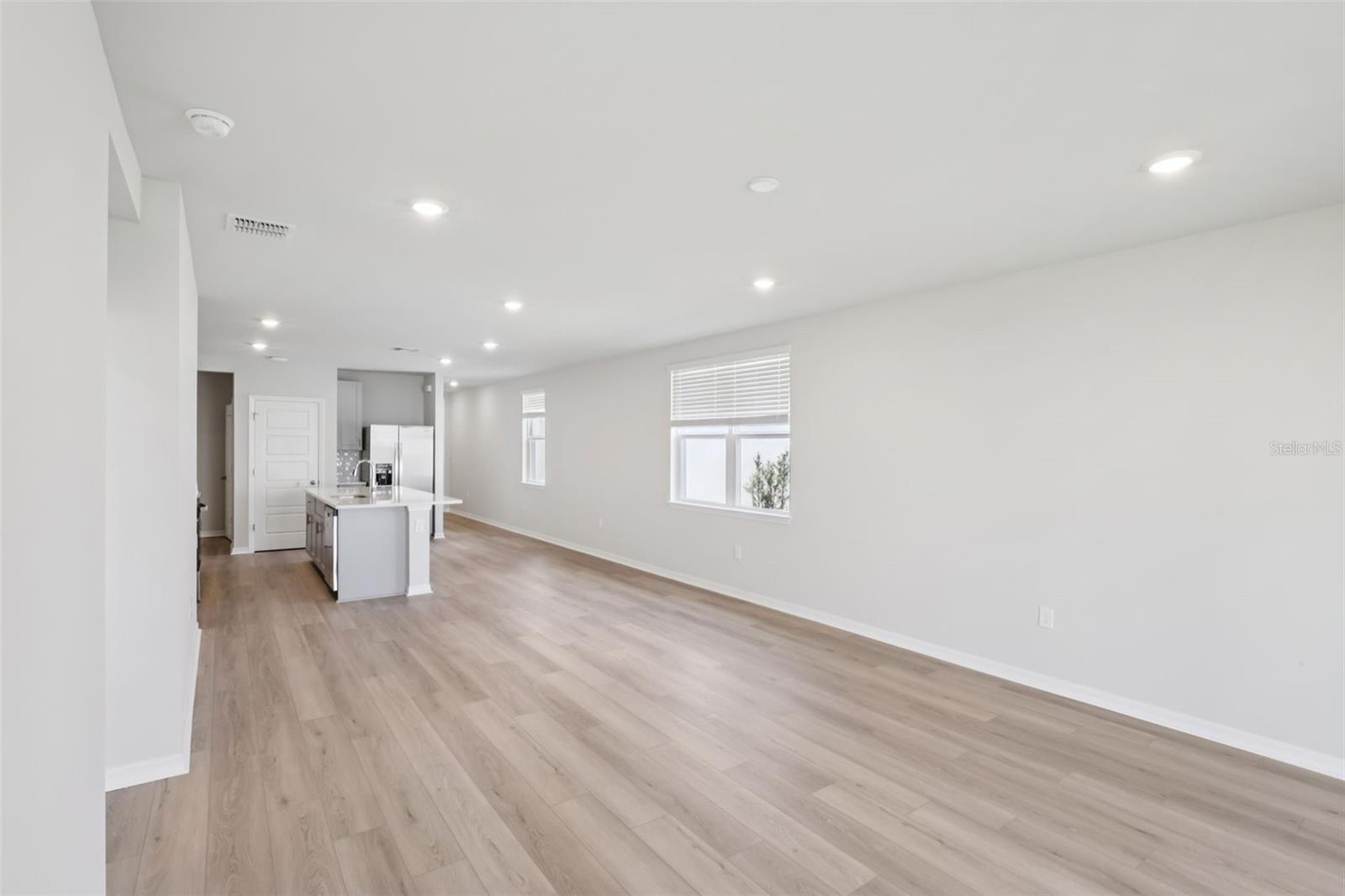 Image 6 of 40 For 44476 Diamond Trail