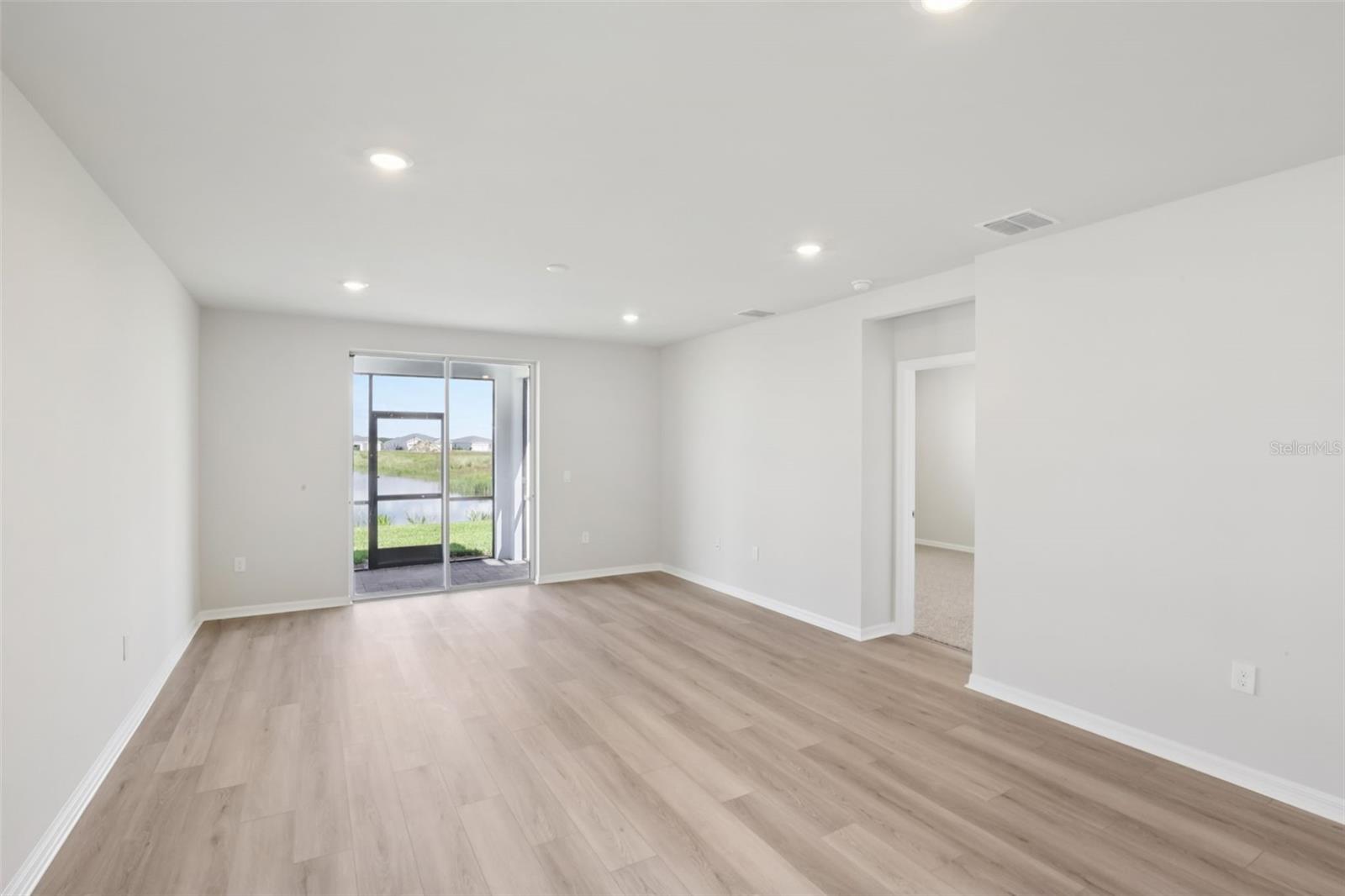 Image 8 of 40 For 44476 Diamond Trail