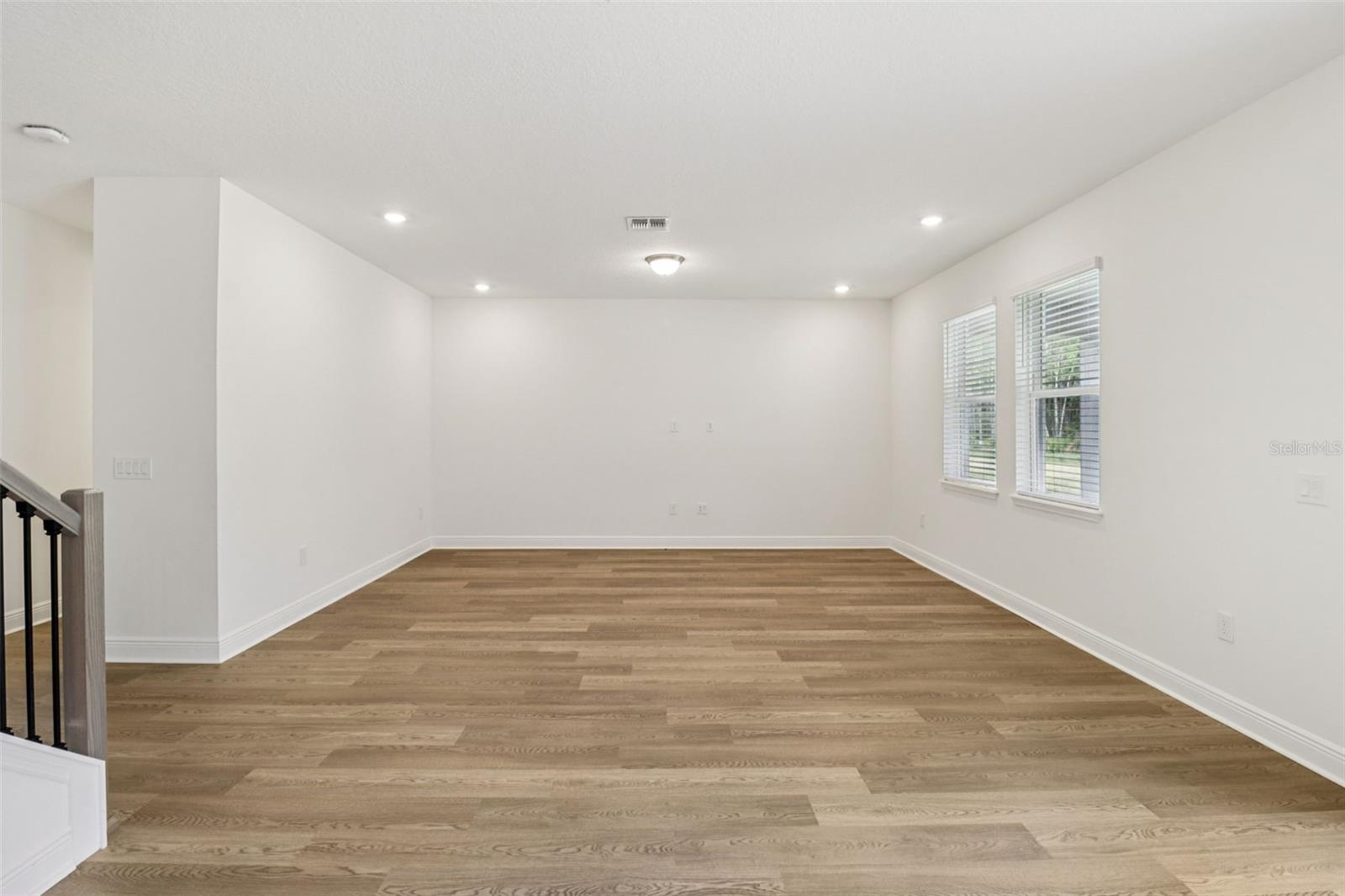 Image 5 of 39 For 1217 Pampus Drive