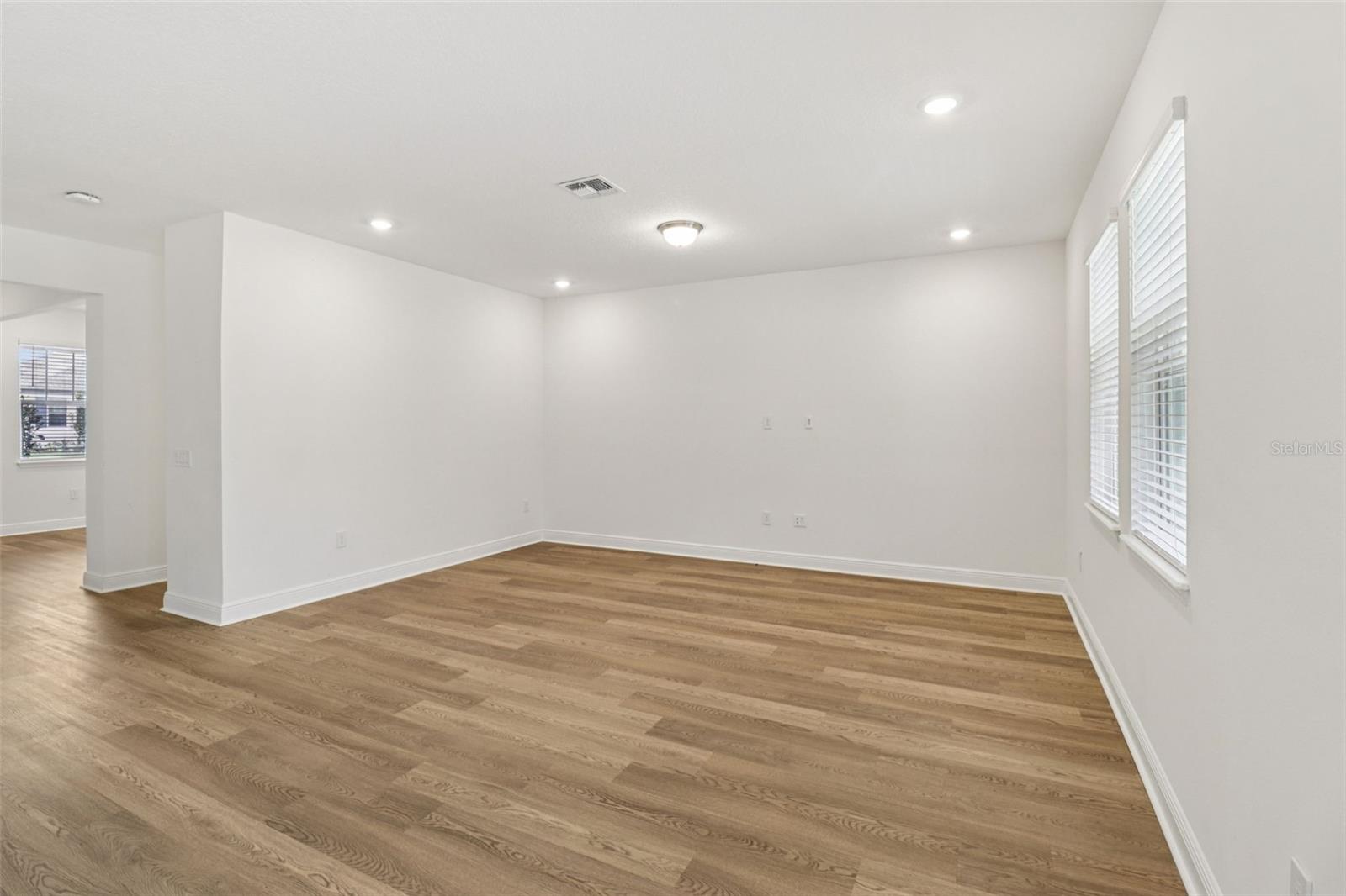 Image 6 of 39 For 1217 Pampus Drive