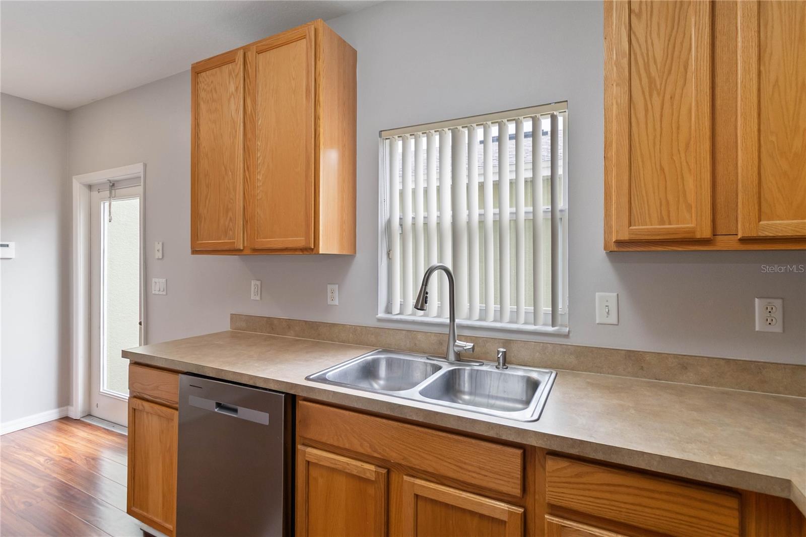 Image 10 of 23 For 13329 Harbor Shore Lane