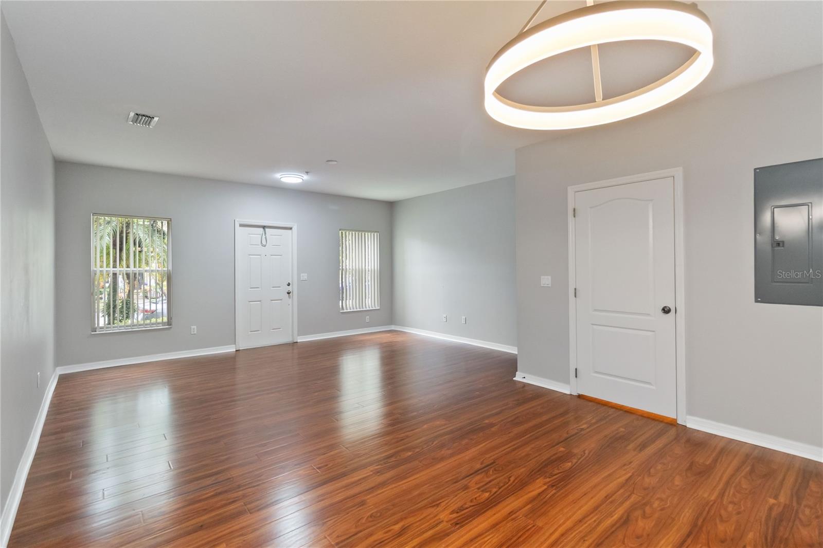 Image 5 of 23 For 13329 Harbor Shore Lane