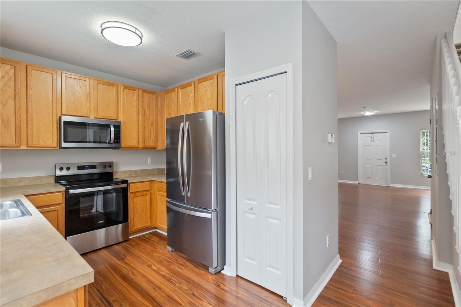 Image 7 of 23 For 13329 Harbor Shore Lane