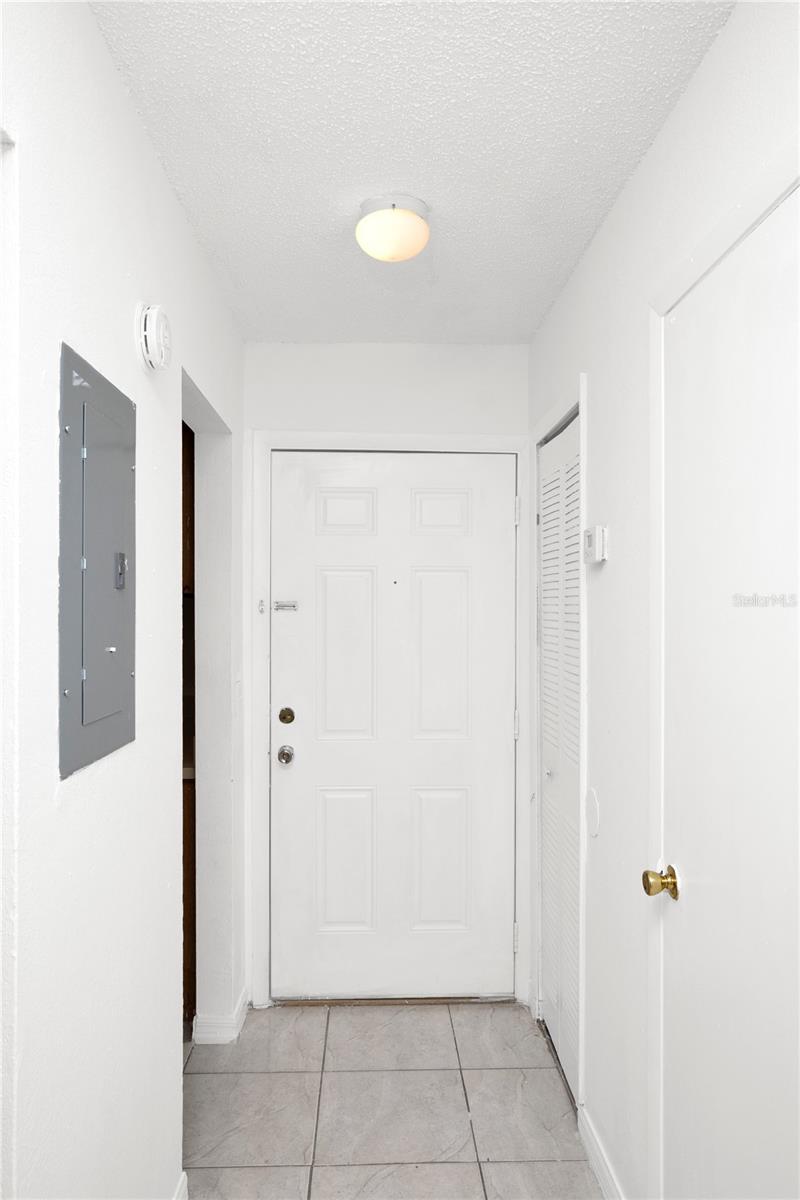 Image 2 of 40 For 4403 Semoran Boulevard 3