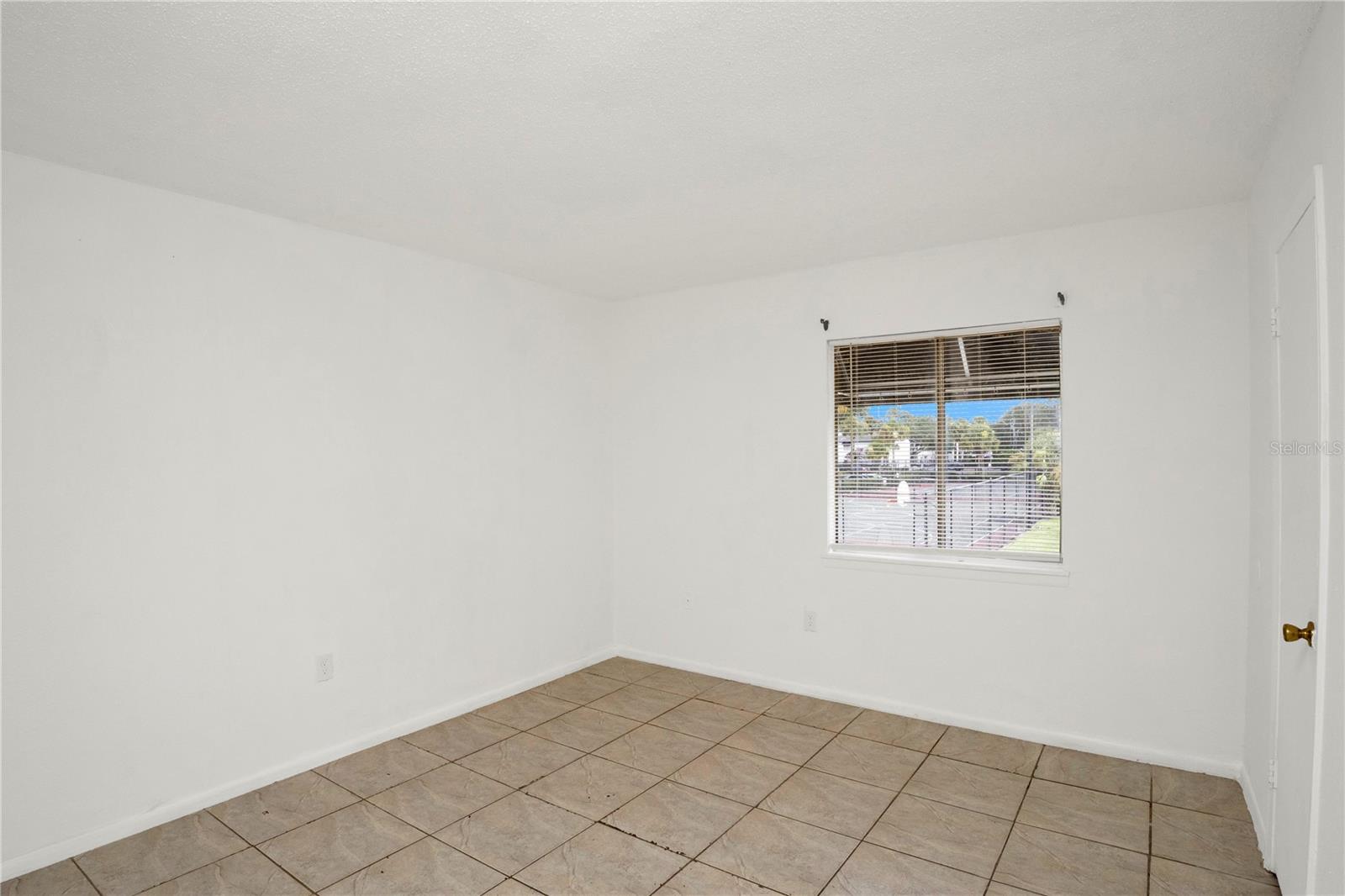 Image 23 of 40 For 4403 Semoran Boulevard 3
