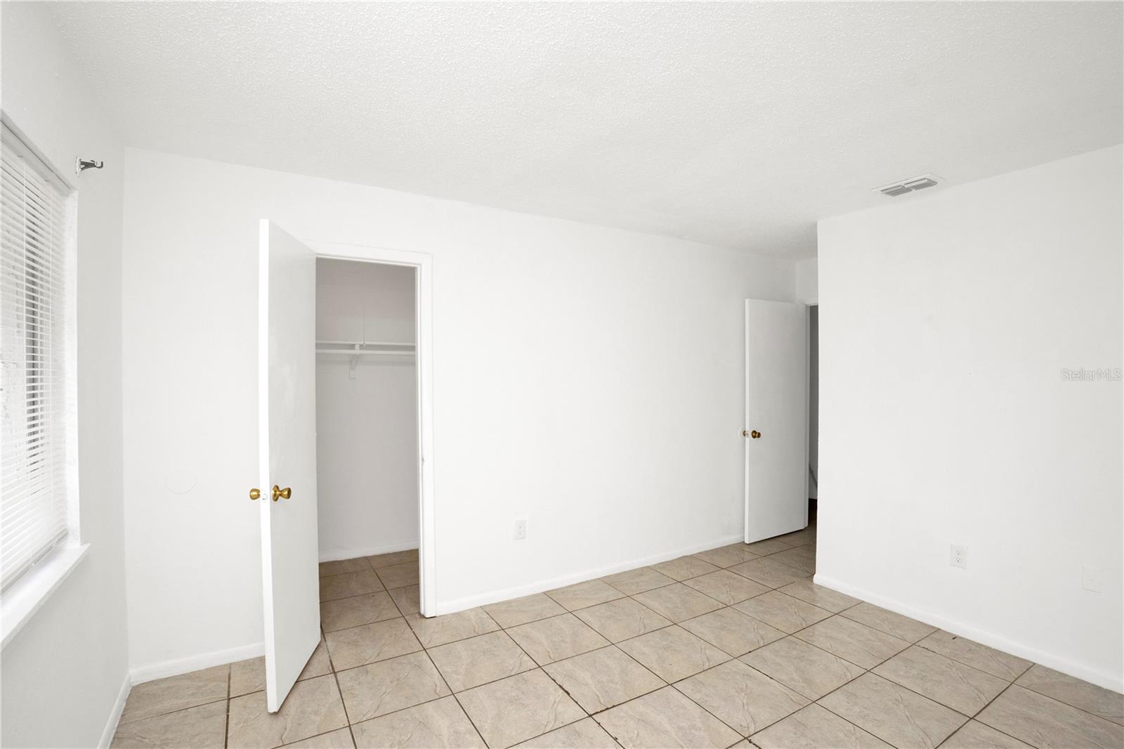 Image 24 of 40 For 4403 Semoran Boulevard 3