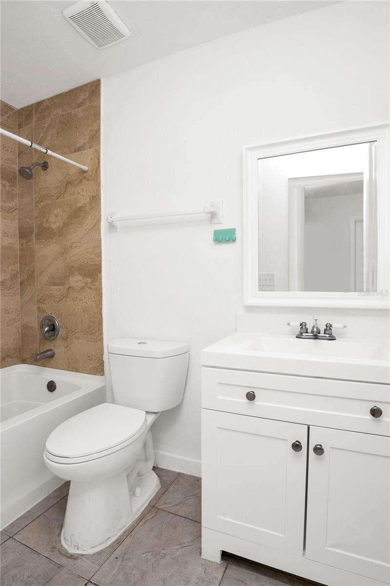 Image 26 of 40 For 4403 Semoran Boulevard 3