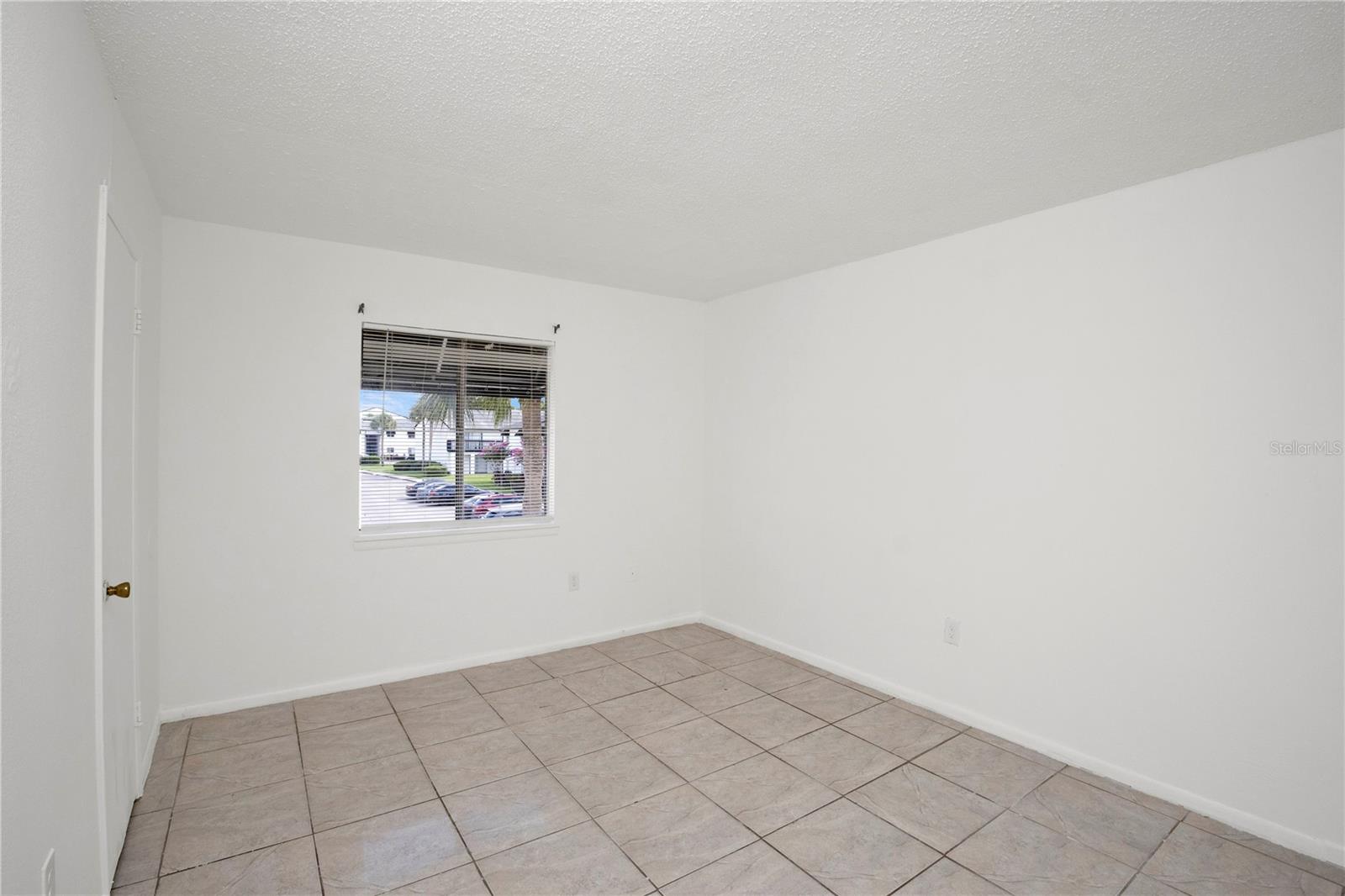 Image 28 of 40 For 4403 Semoran Boulevard 3