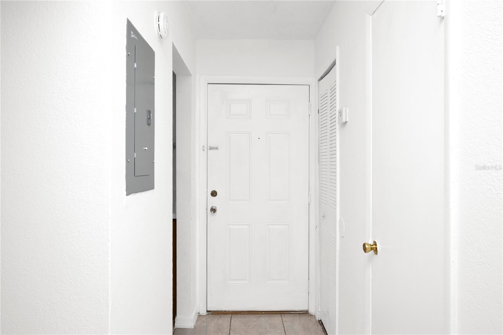 Image 3 of 40 For 4403 Semoran Boulevard 3