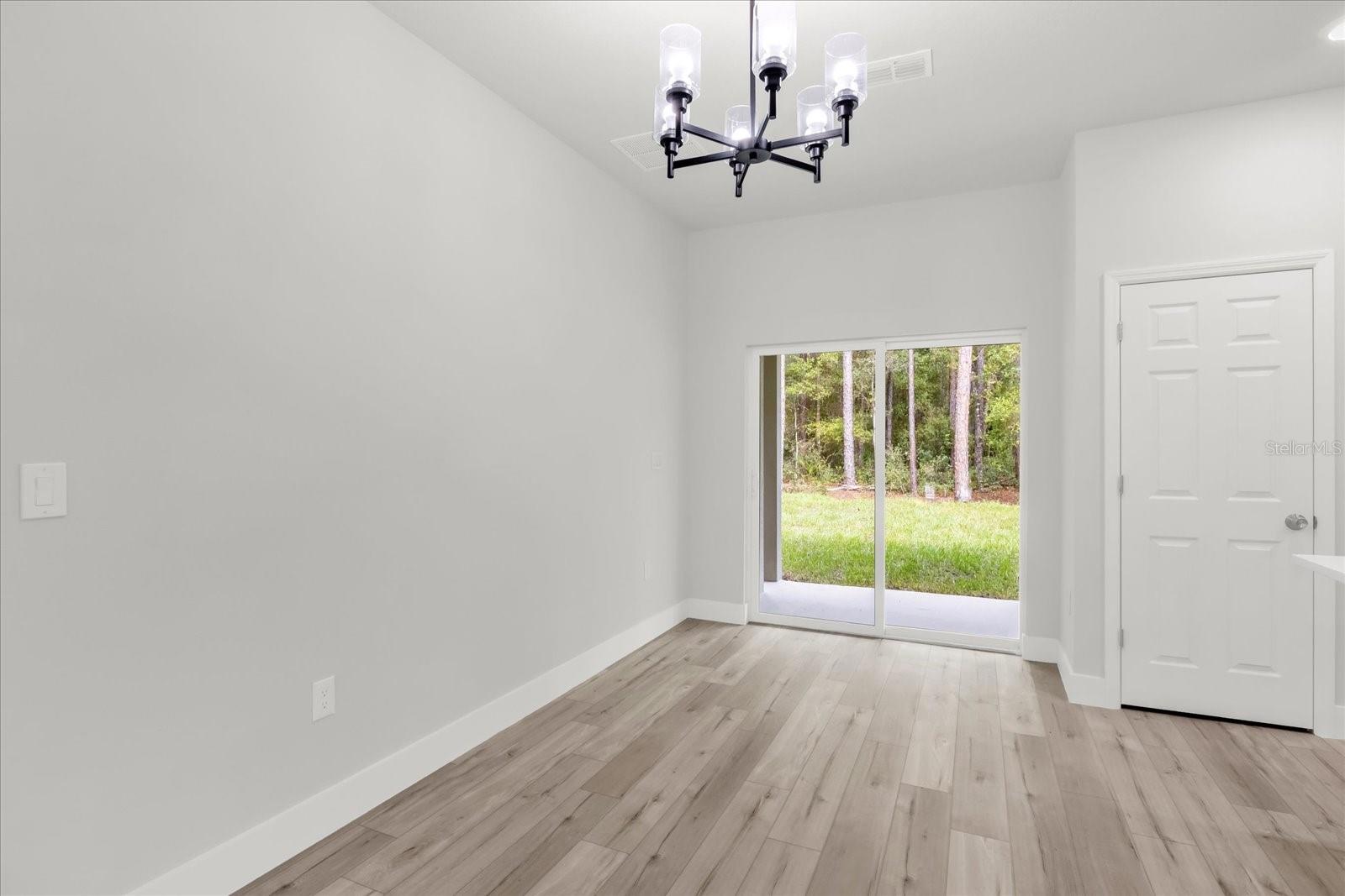 Image 22 of 31 For 10188 Empress Circle