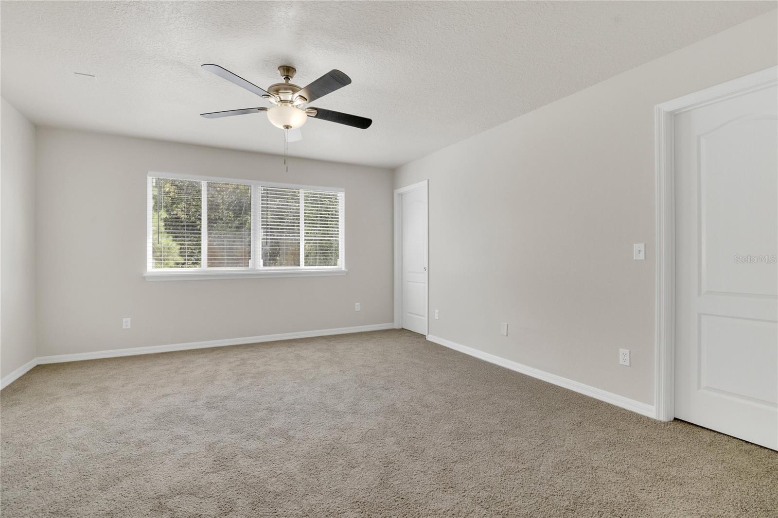 Image 21 of 42 For 678 Sandy Ridge Drive
