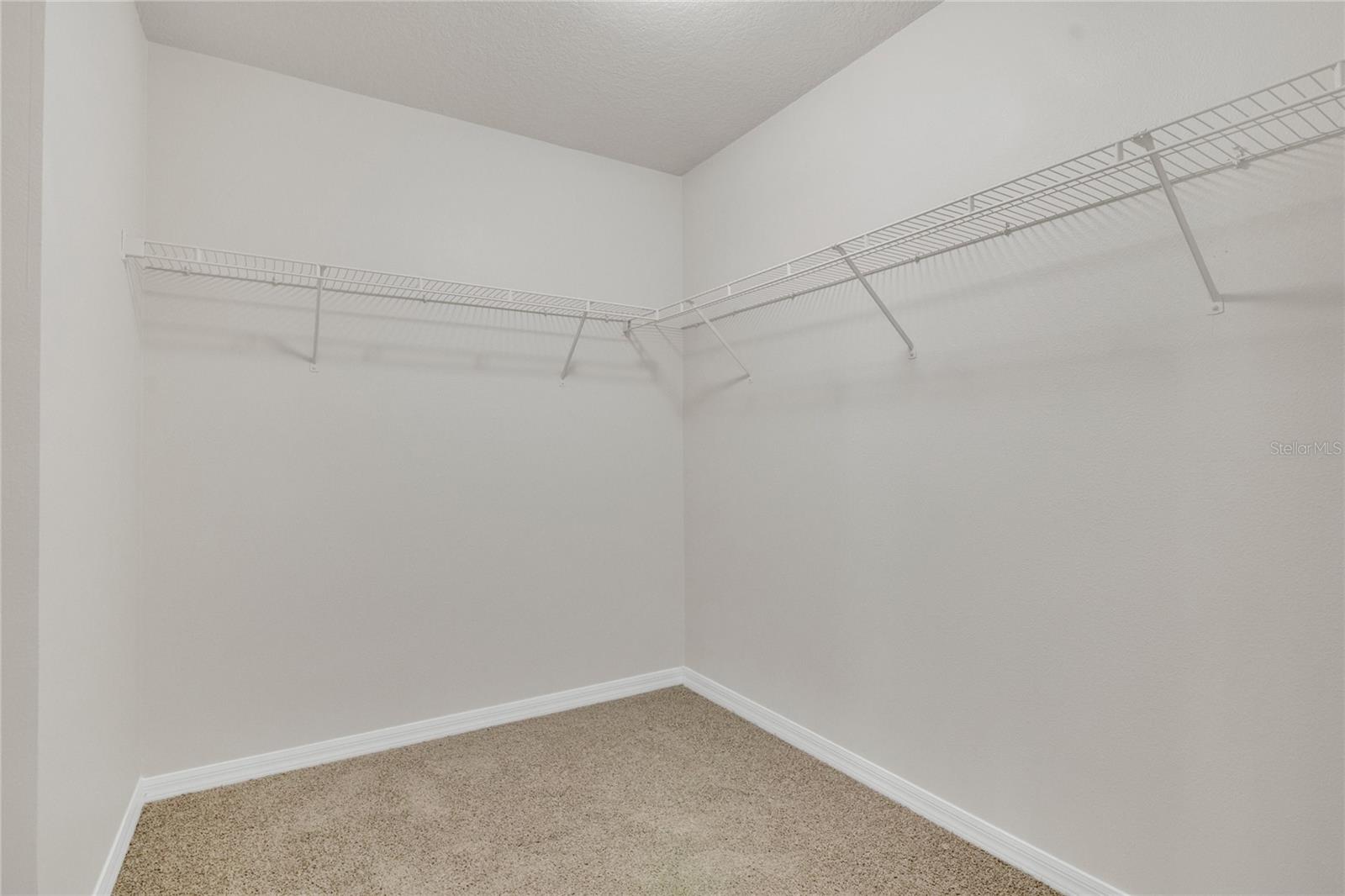 Image 23 of 42 For 678 Sandy Ridge Drive