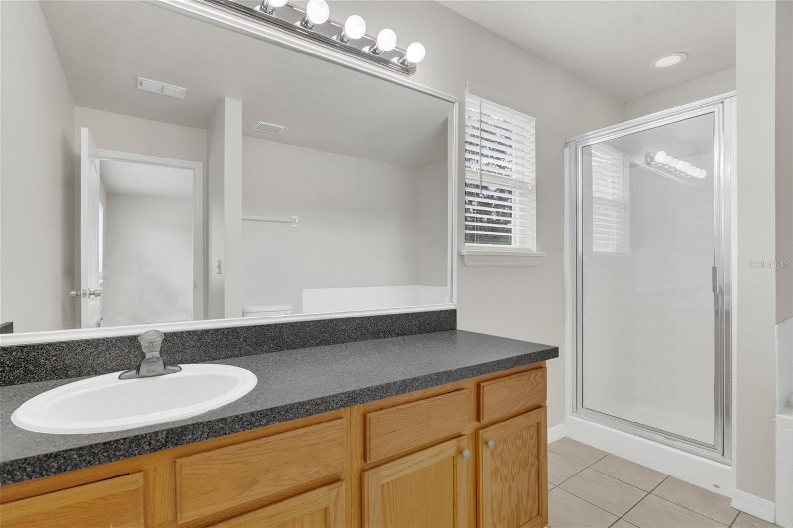 Image 24 of 42 For 678 Sandy Ridge Drive