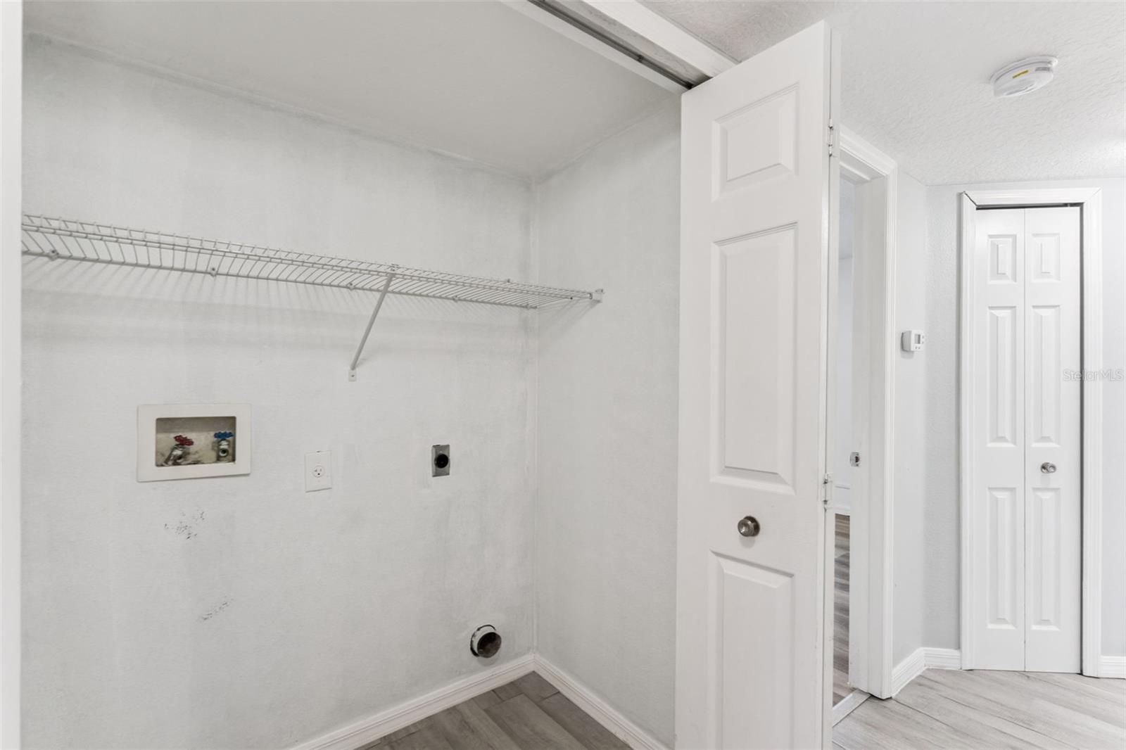 Image 12 of 36 For 2442 Sweetwater Club Circle 41