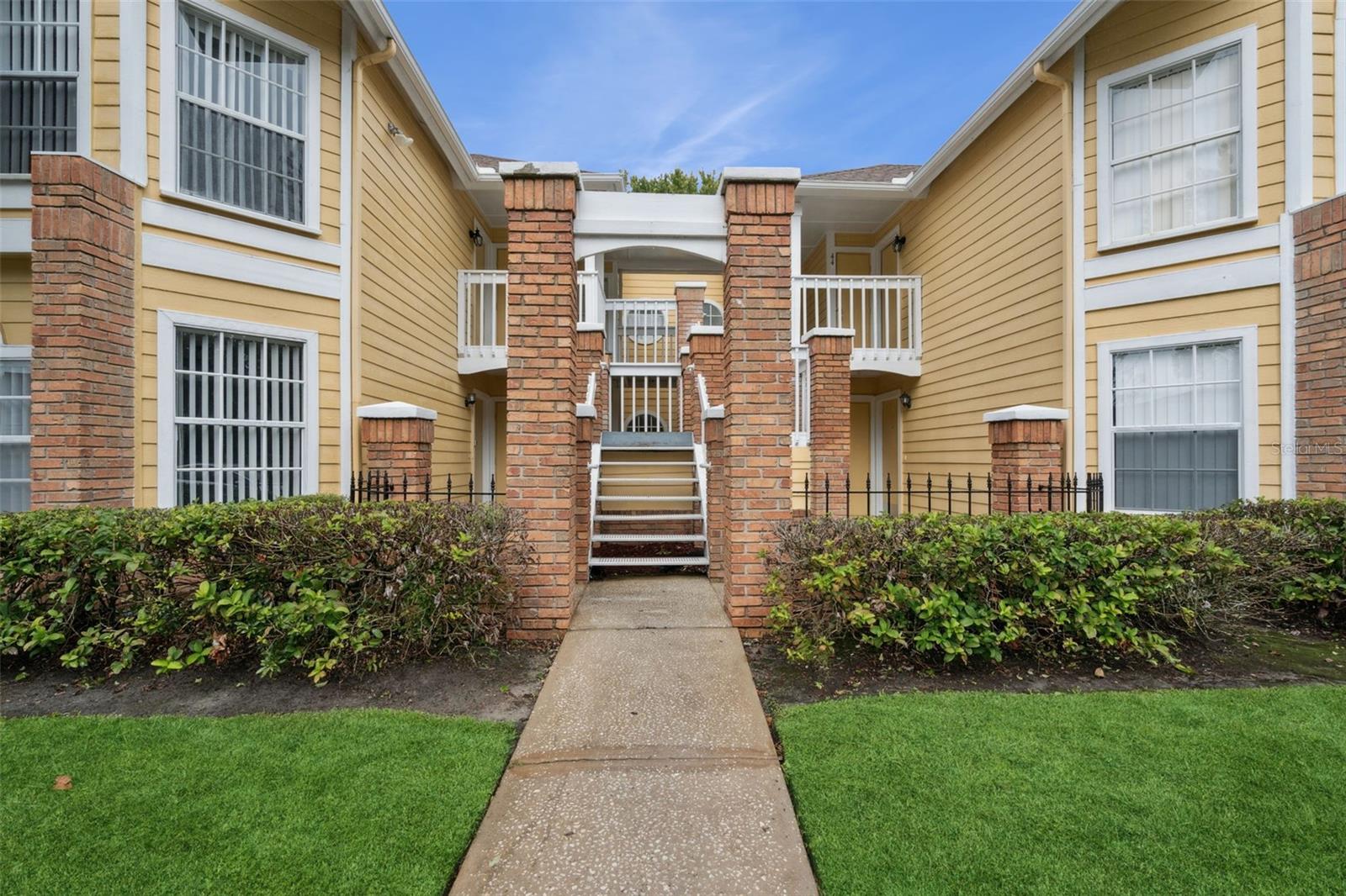 Image 2 of 36 For 2442 Sweetwater Club Circle 41