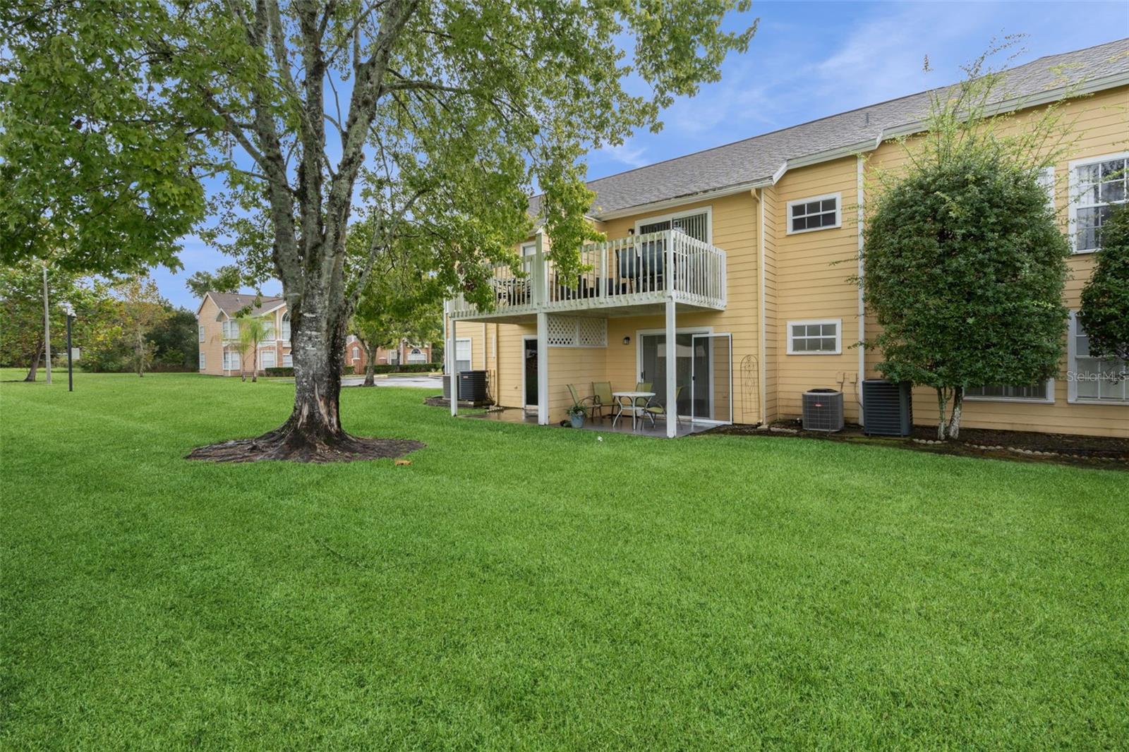 Image 24 of 36 For 2442 Sweetwater Club Circle 41