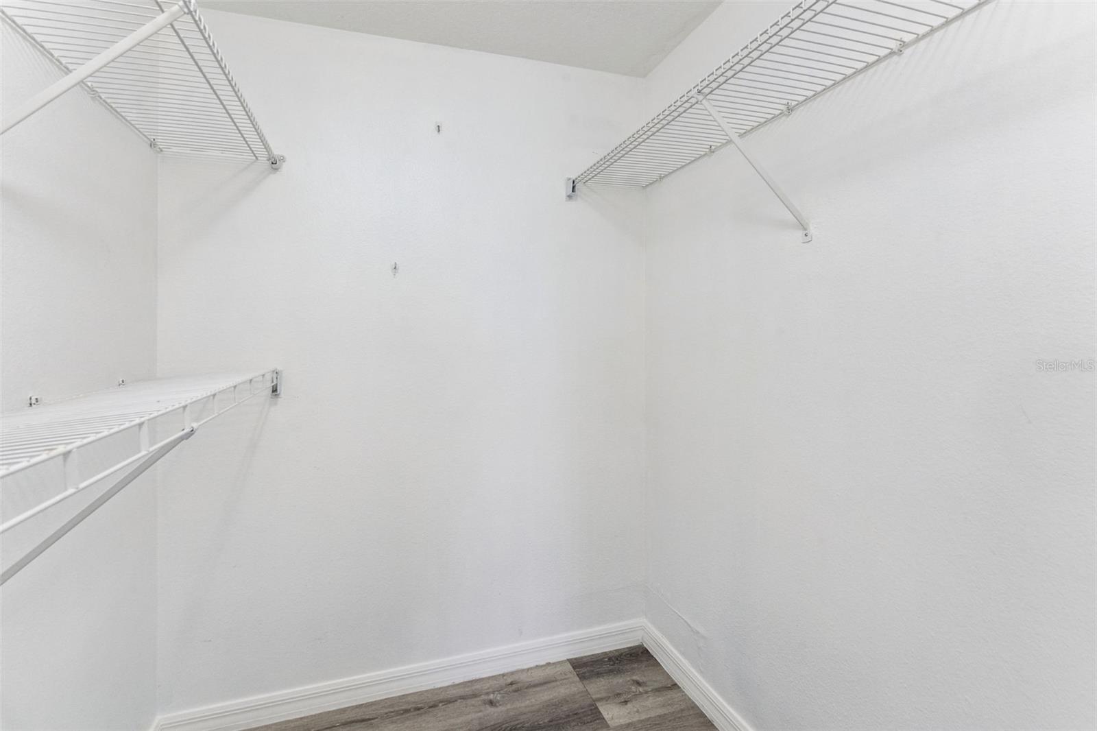 Image 8 of 36 For 2442 Sweetwater Club Circle 41