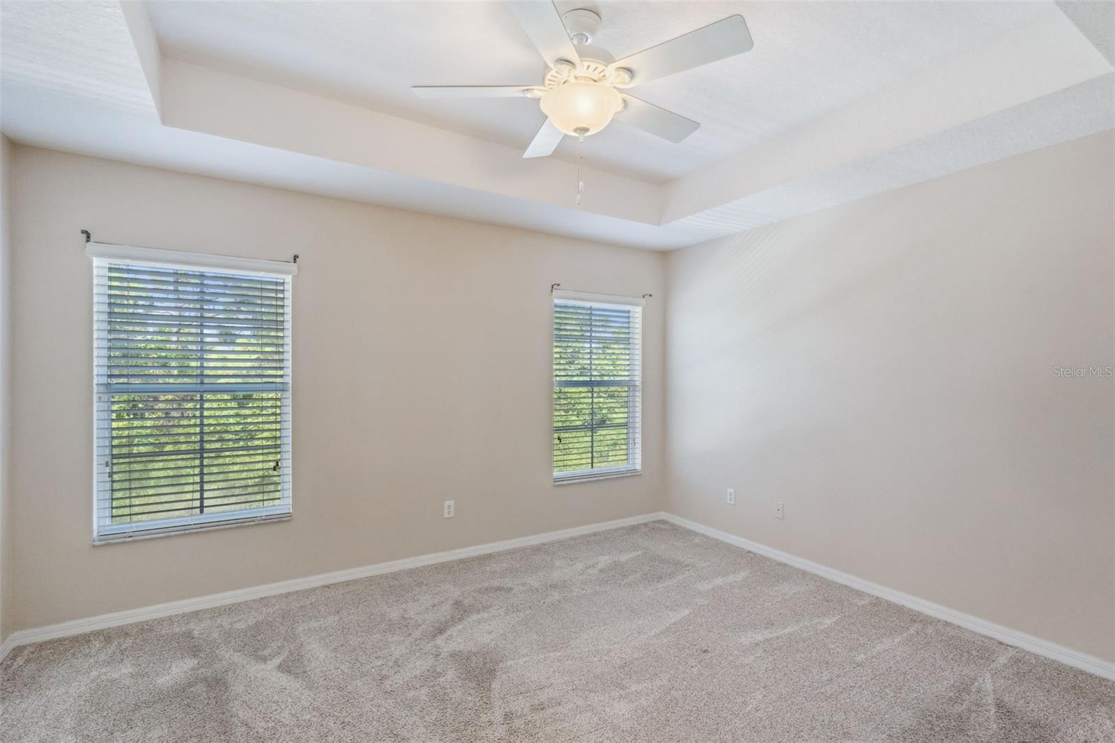 Image 18 of 36 For 10376 Fallsgrove Street