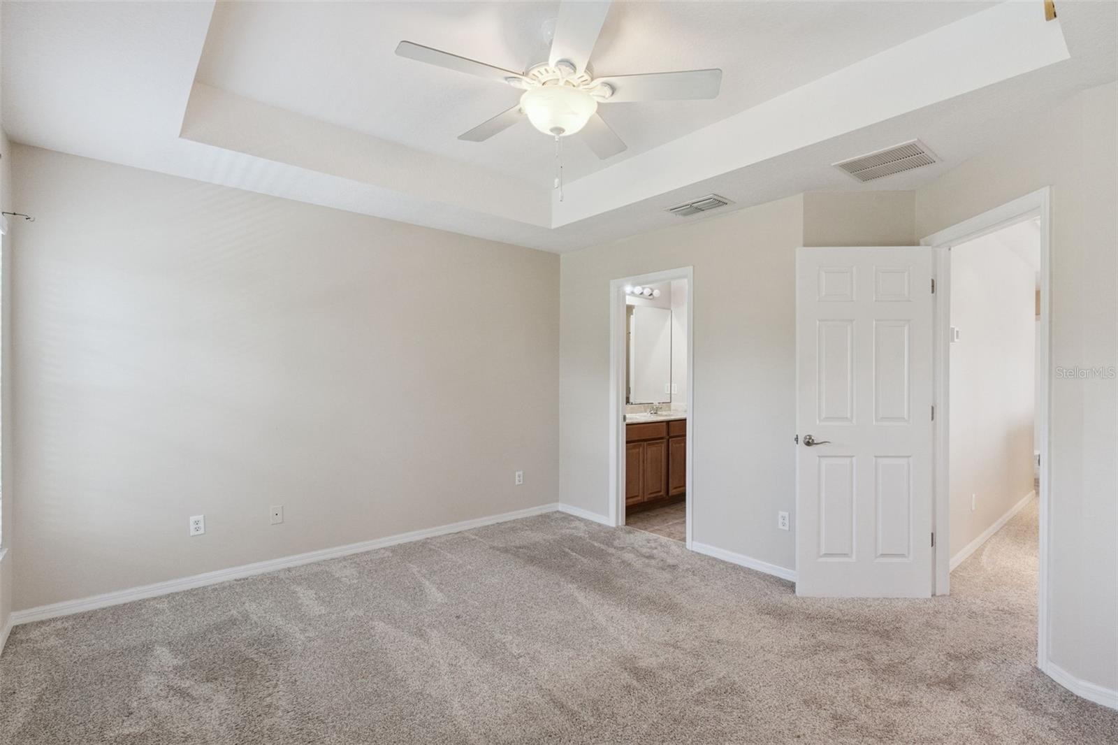 Image 21 of 36 For 10376 Fallsgrove Street