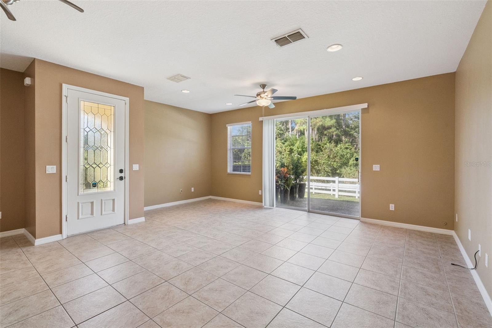 Image 3 of 36 For 10376 Fallsgrove Street