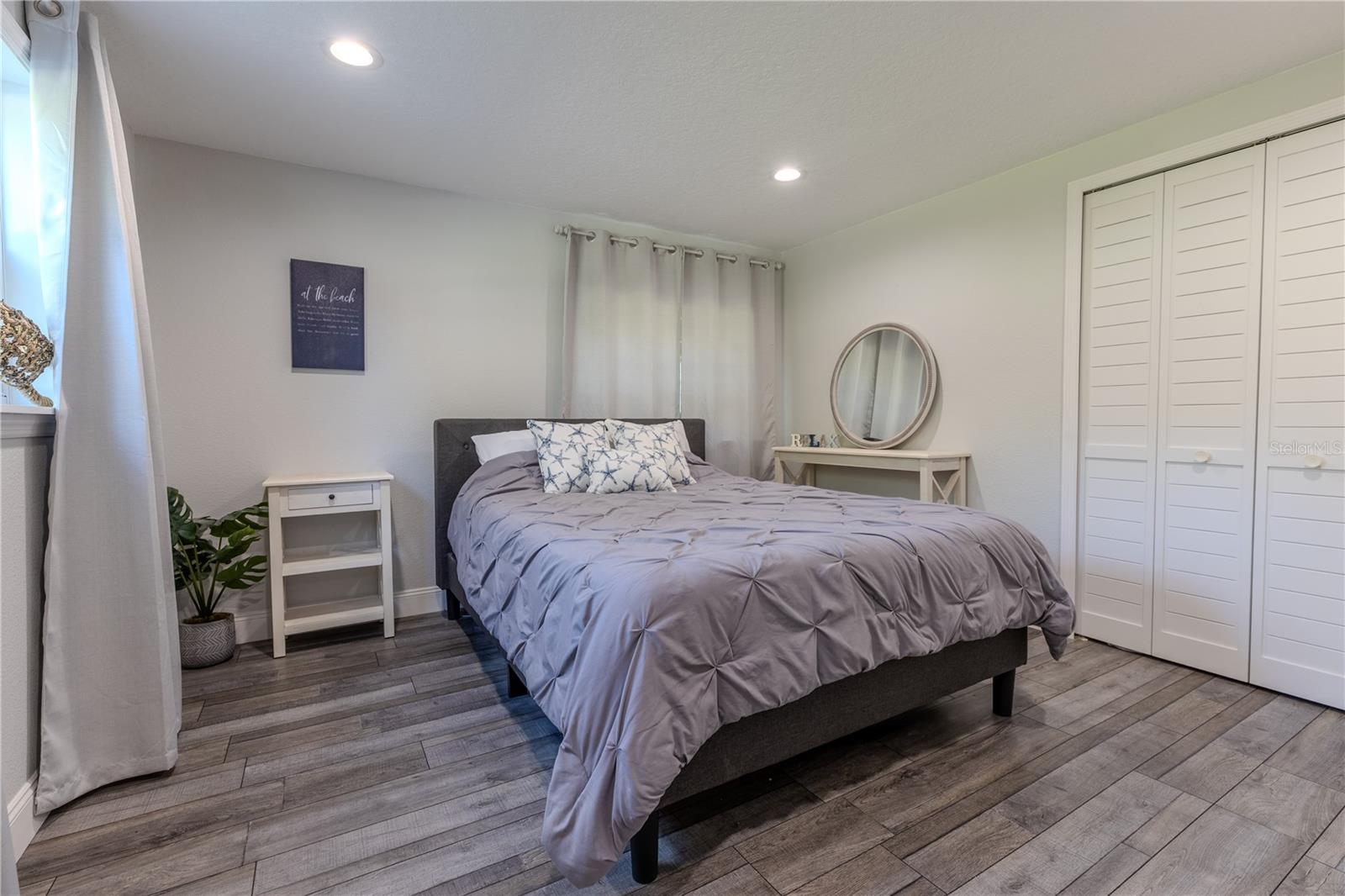 Image 12 of 23 For 7 Valencia Street