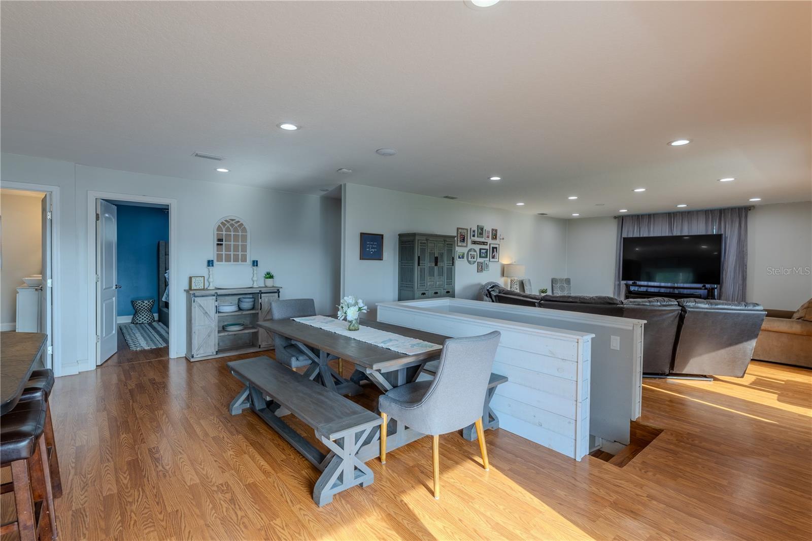 Image 16 of 23 For 7 Valencia Street