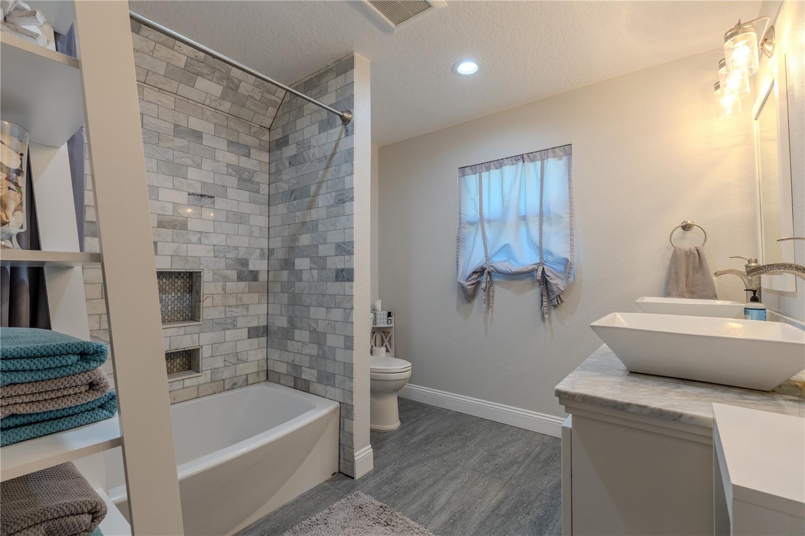 Image 22 of 23 For 7 Valencia Street