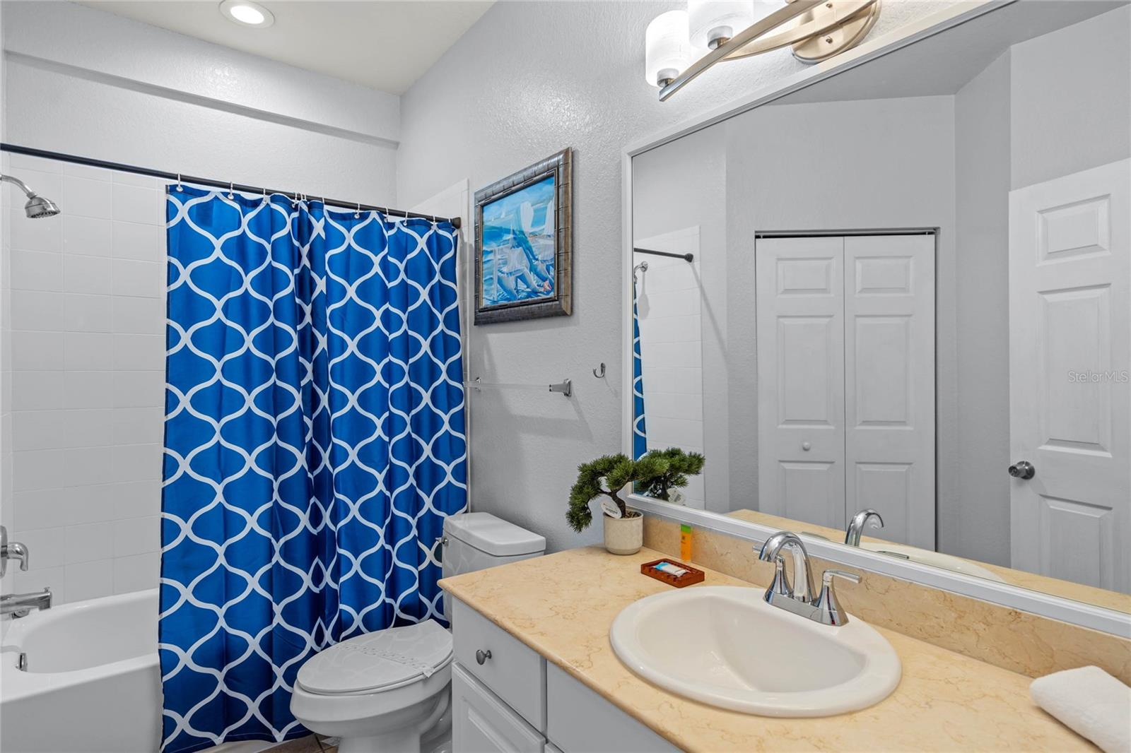 Image 14 of 29 For 2958 Lucayan Harbour Circle 108