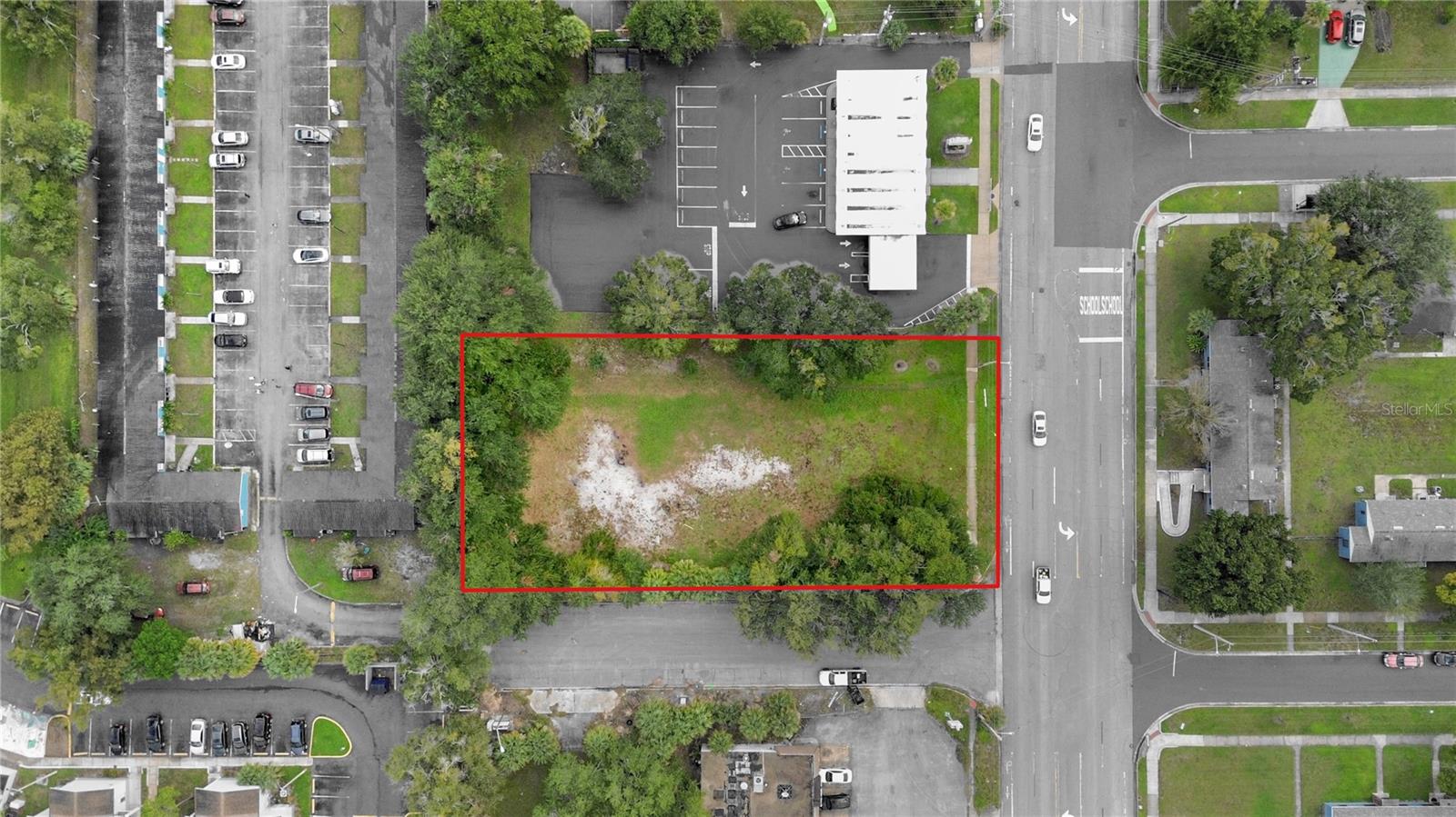 Image 4 of 8 For 707 Goldwyn Avenue