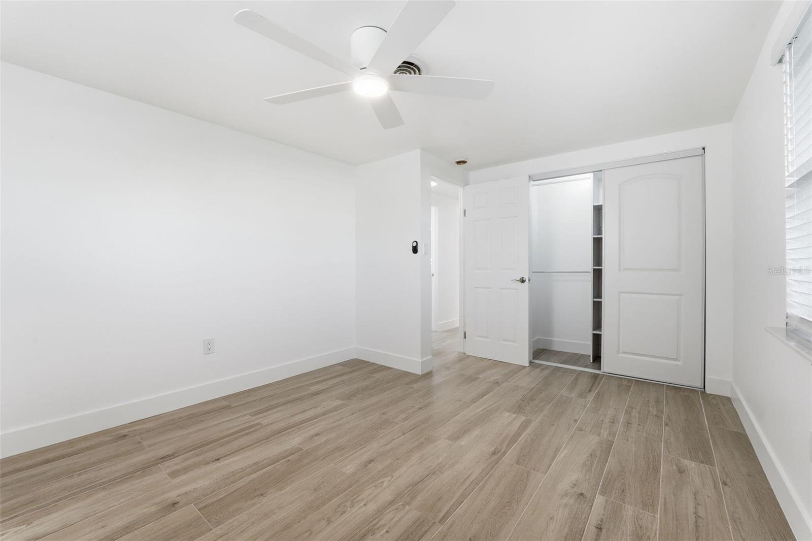 Image 21 of 27 For 121 Sandhurst Drive