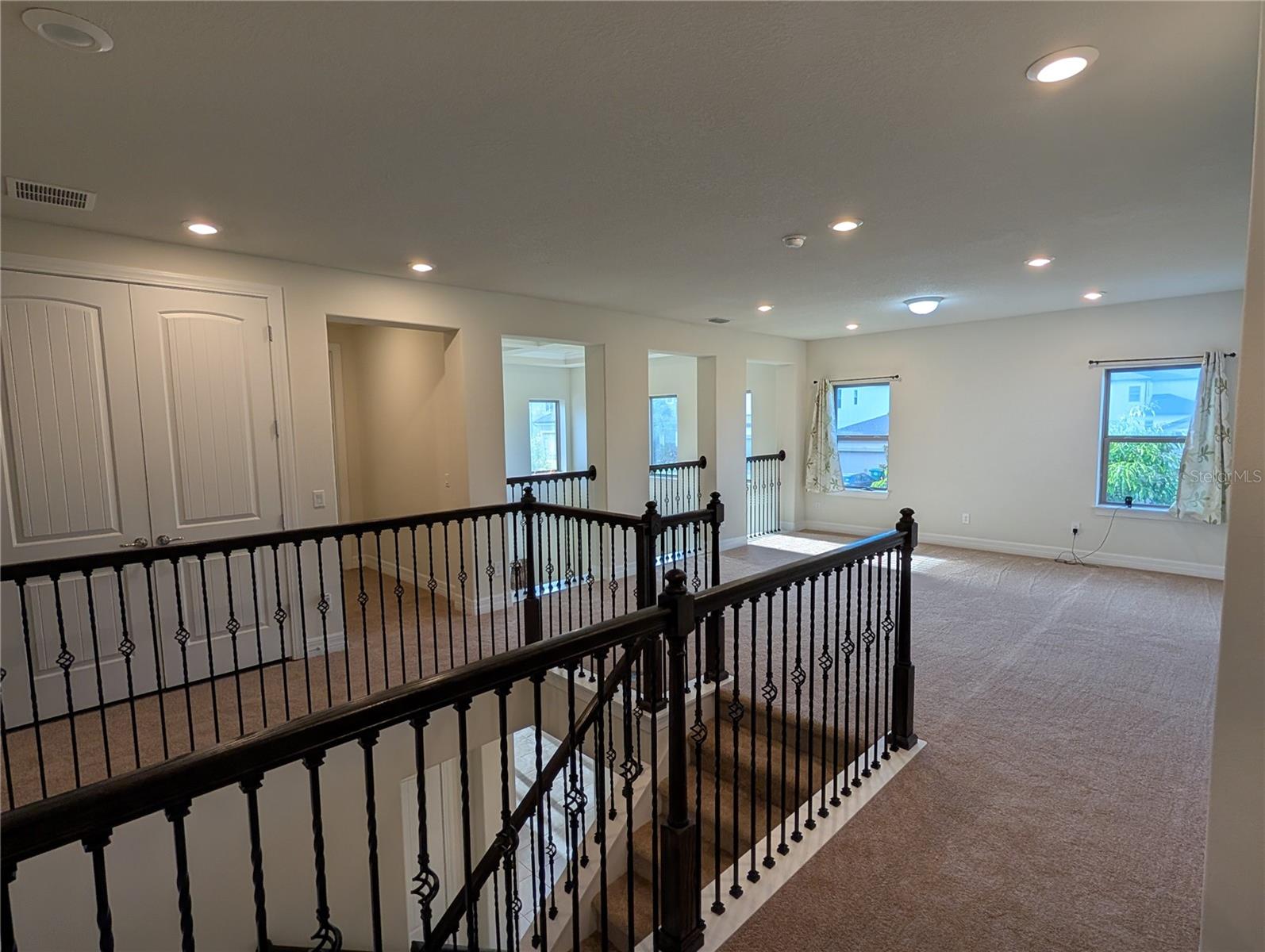 Image 13 of 31 For 1381 Patterson Terrace