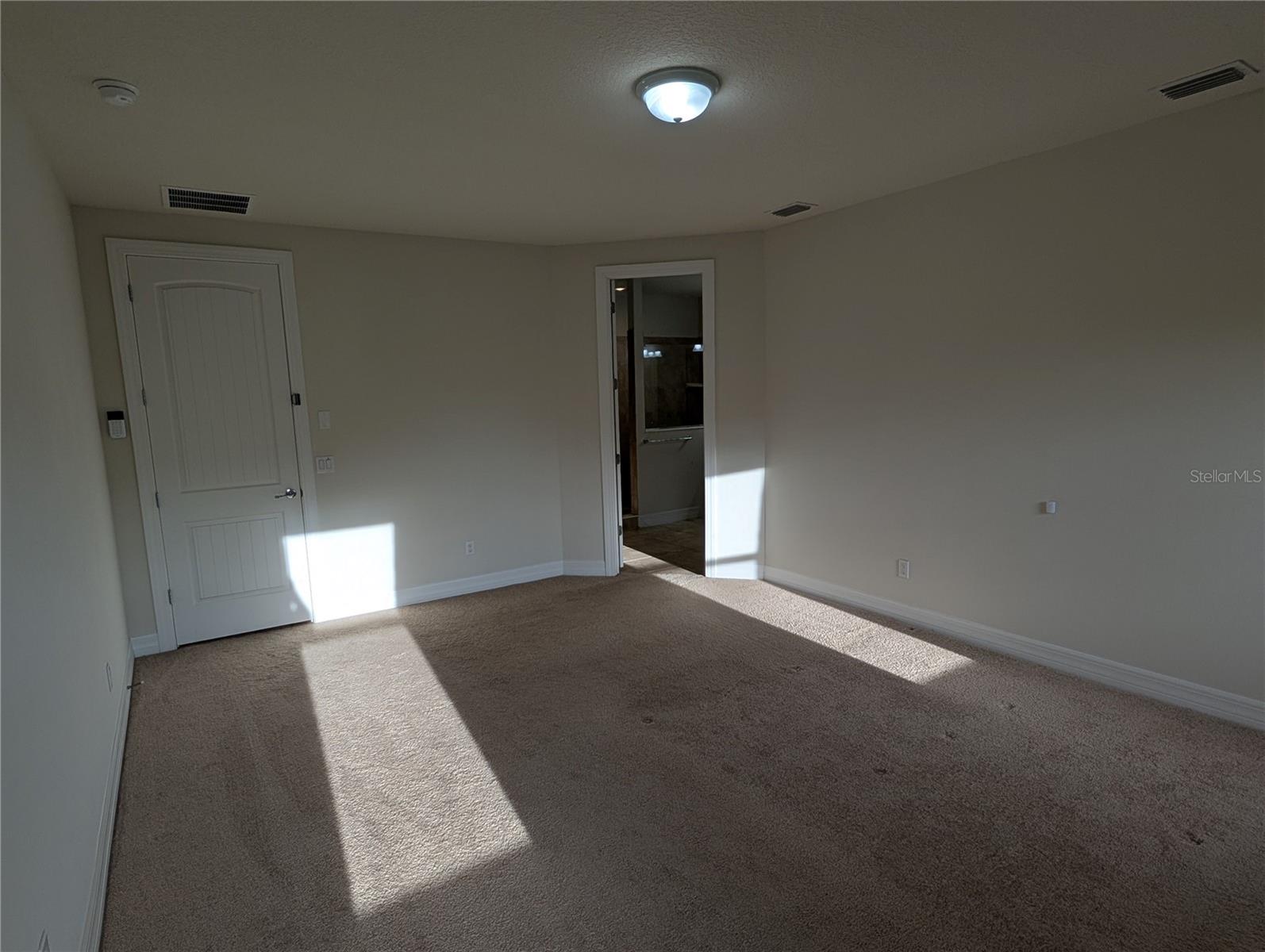 Image 16 of 31 For 1381 Patterson Terrace