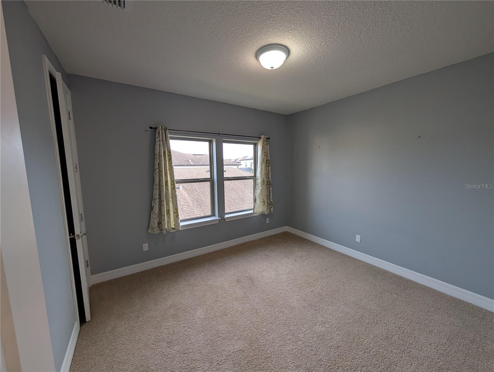 Image 23 of 31 For 1381 Patterson Terrace