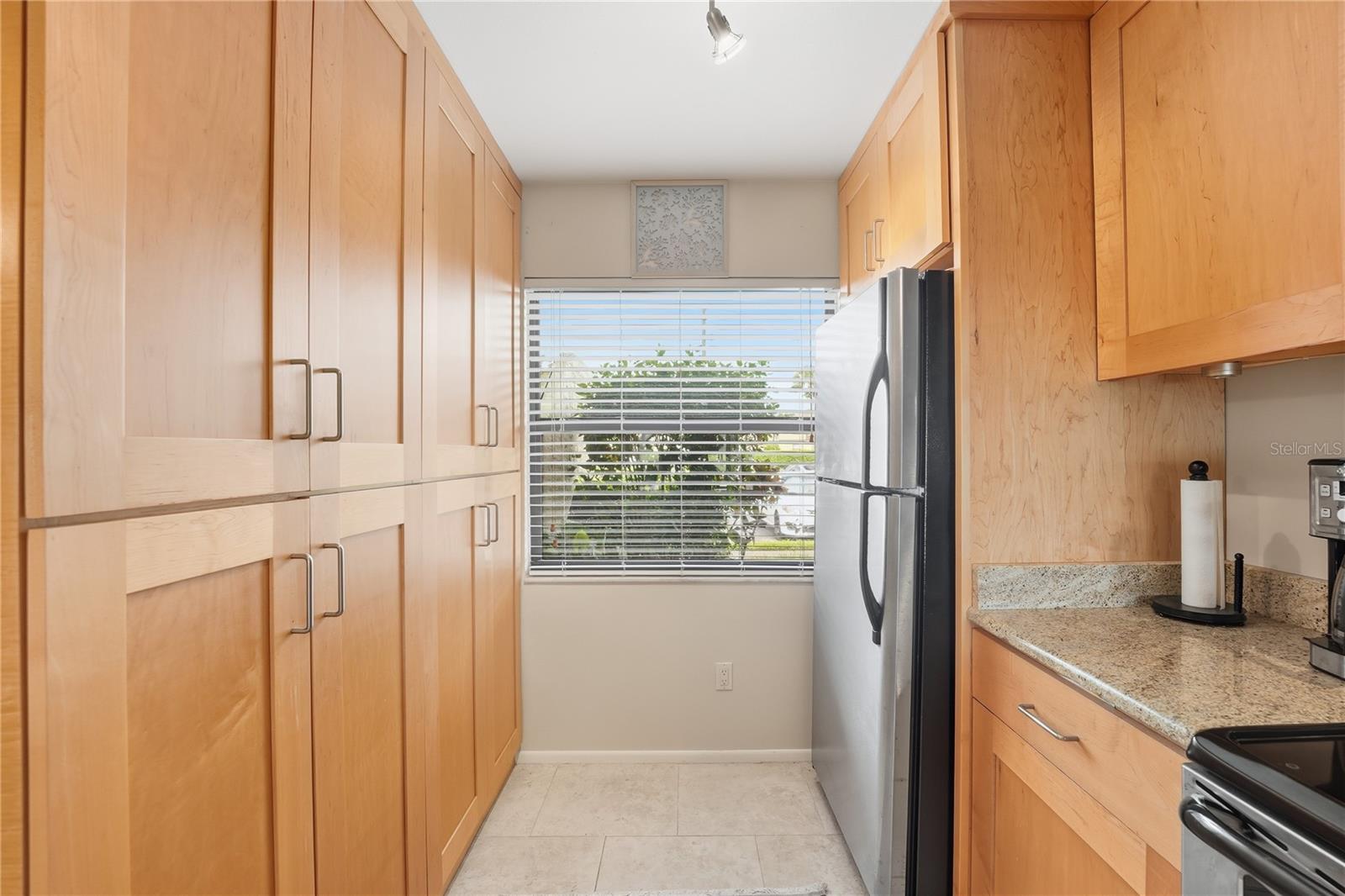Image 12 of 36 For 3221 Westridge Boulevard 103