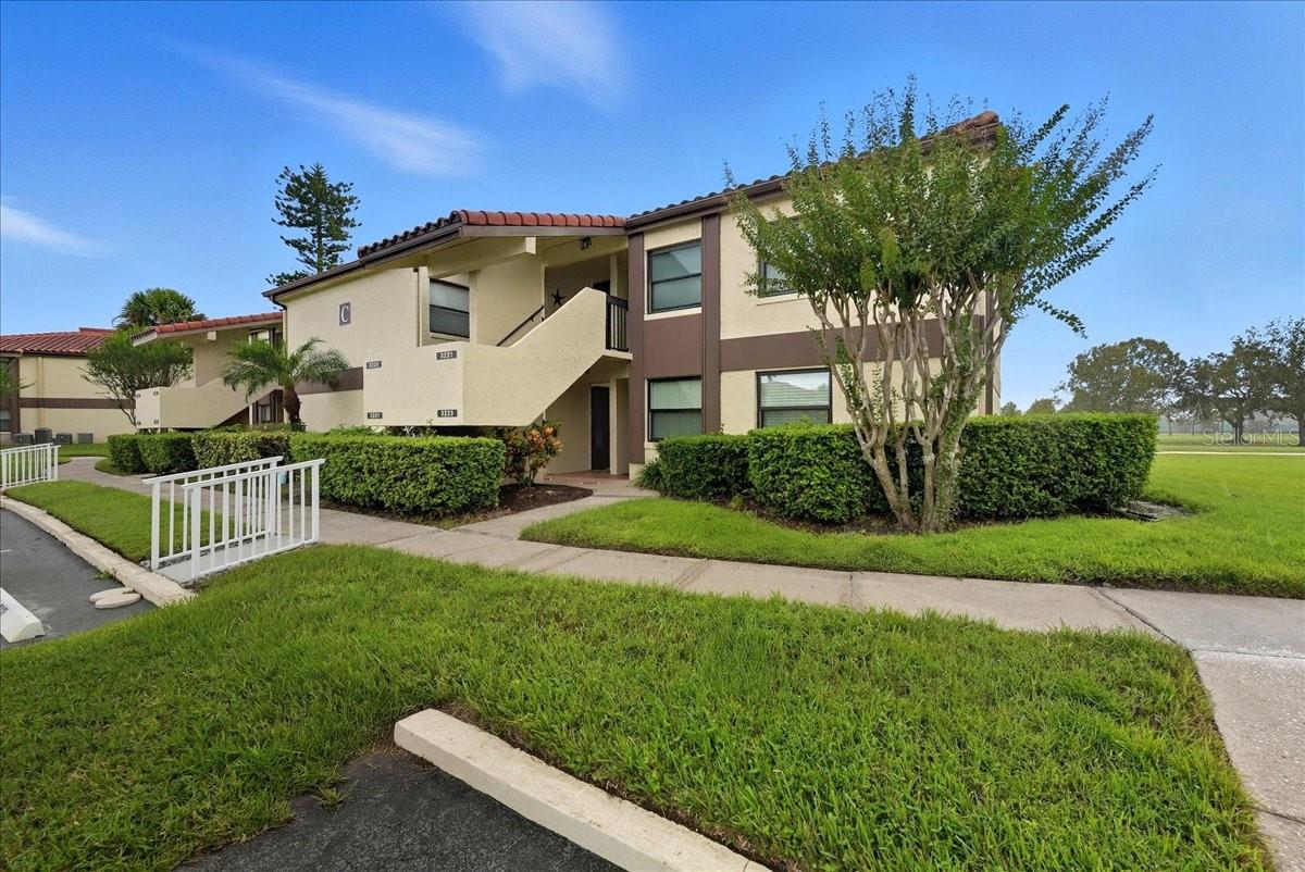 Image 2 of 36 For 3221 Westridge Boulevard 103