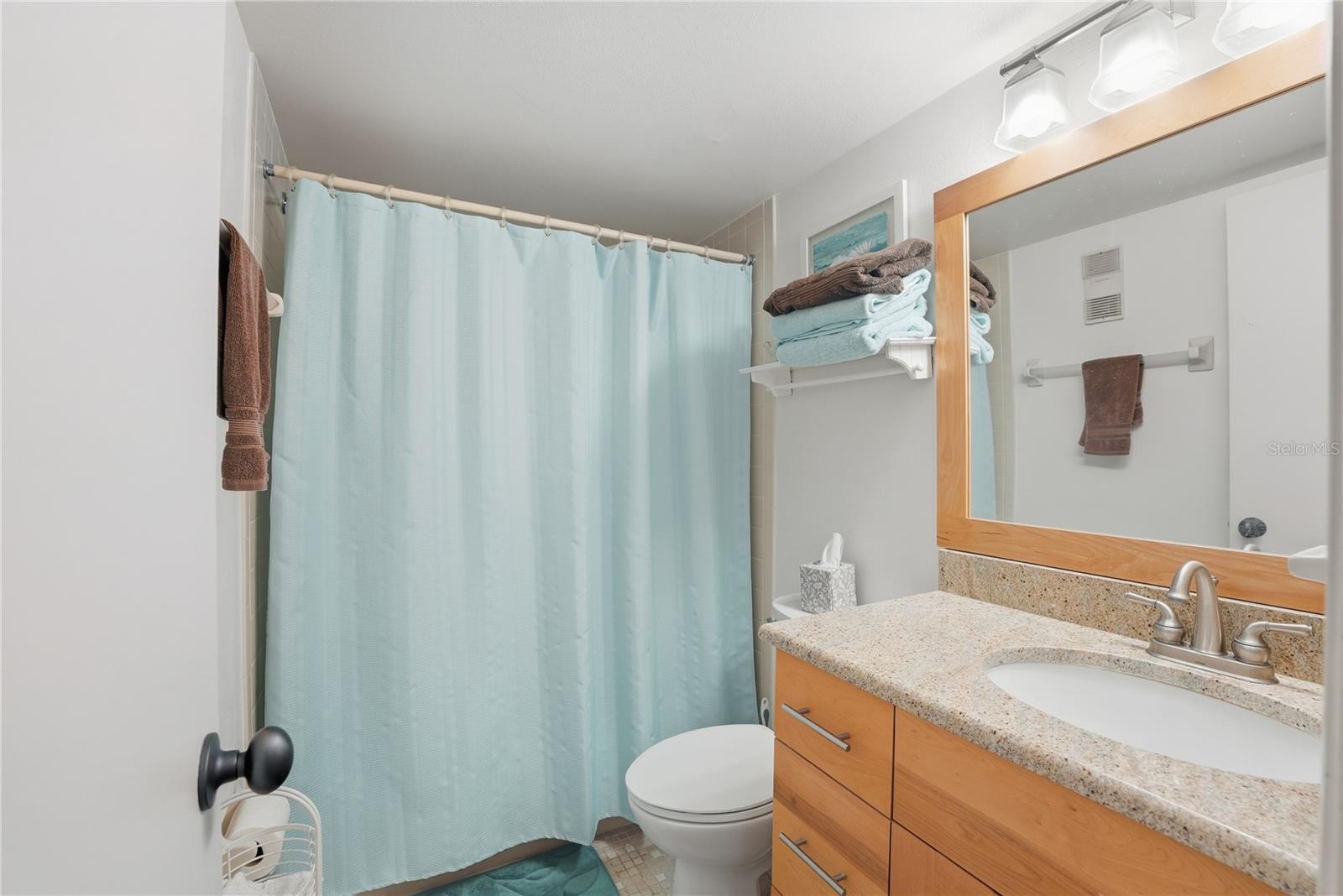 Image 20 of 36 For 3221 Westridge Boulevard 103