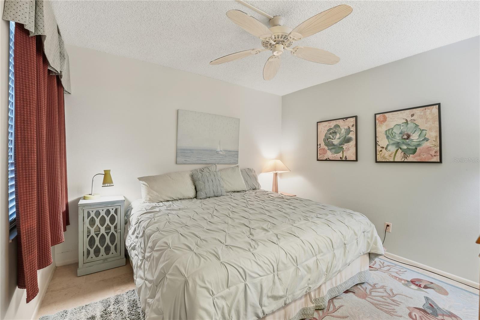 Image 21 of 36 For 3221 Westridge Boulevard 103
