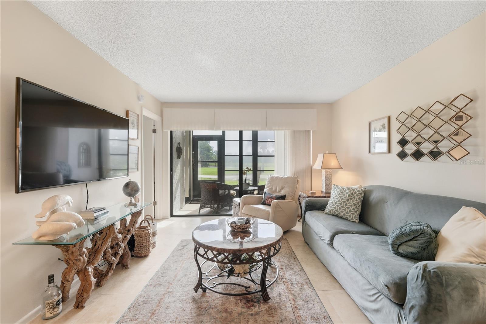 Image 8 of 36 For 3221 Westridge Boulevard 103