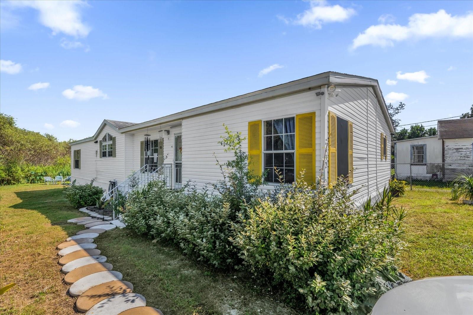 Details for 2432 6th Street Ne, WINTER HAVEN, FL 33881