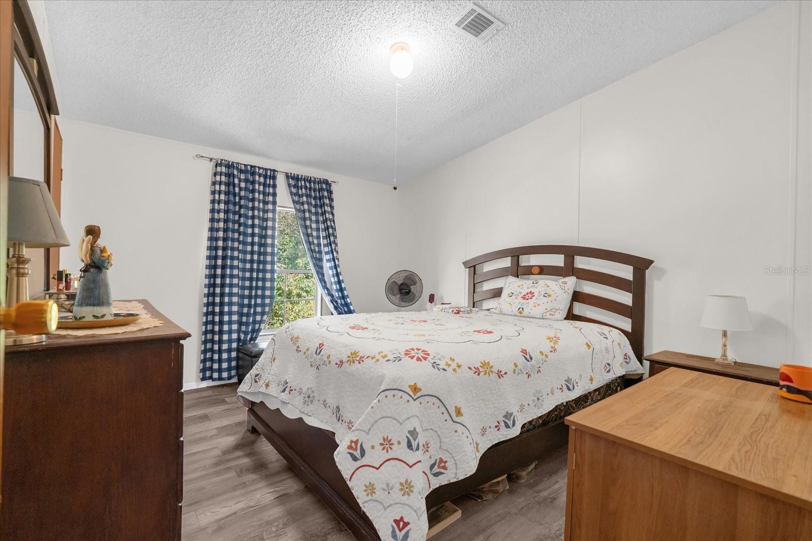 Image 10 of 15 For 2432 6th Street Ne