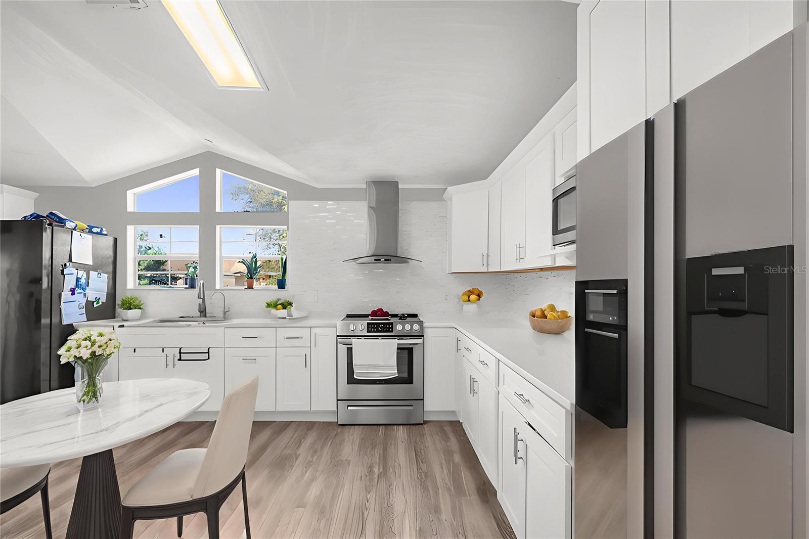 Image 4 of 15 For 2432 6th Street Ne