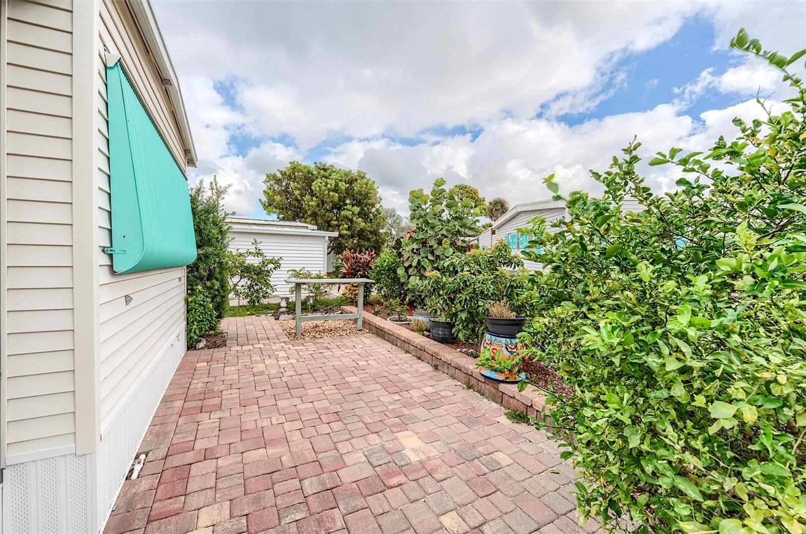 Image 26 of 34 For 24631 Seas Boulevard