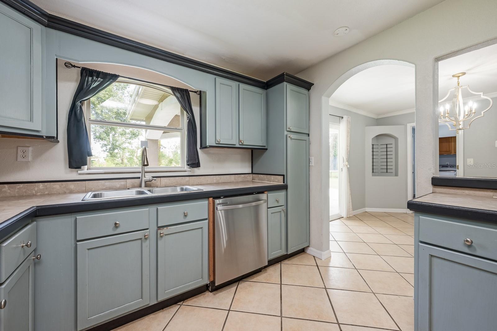 Image 10 of 34 For 272 Deleon Road