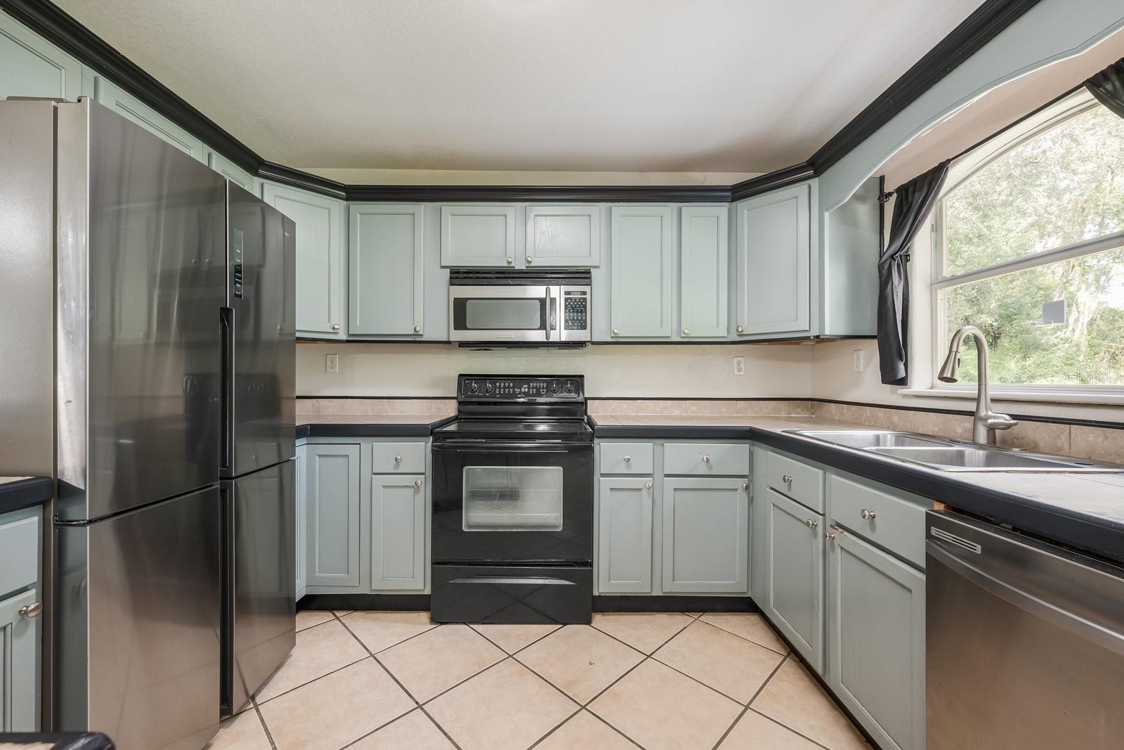 Image 8 of 34 For 272 Deleon Road