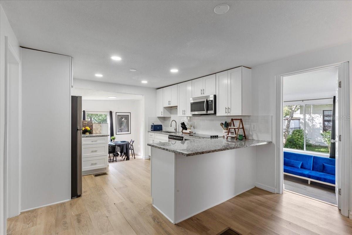 Image 12 of 40 For 1614 Verona Street