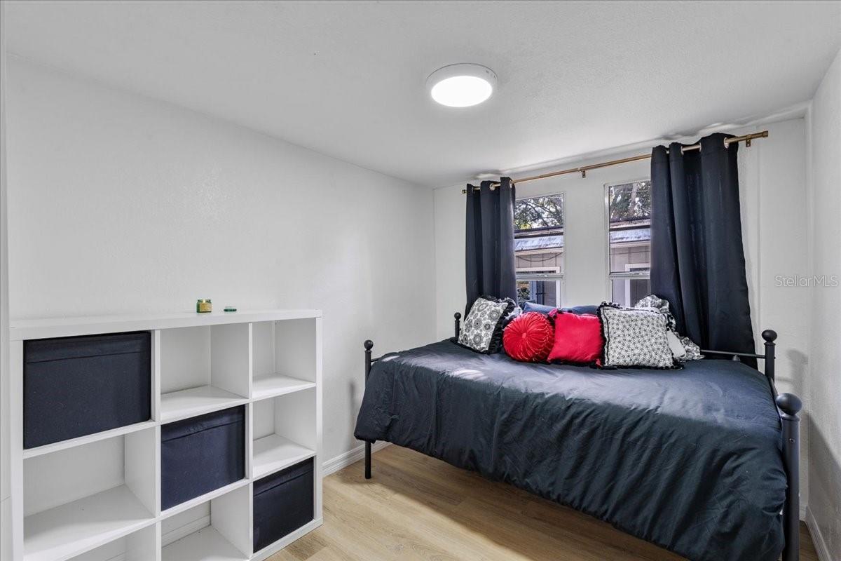 Image 23 of 40 For 1614 Verona Street