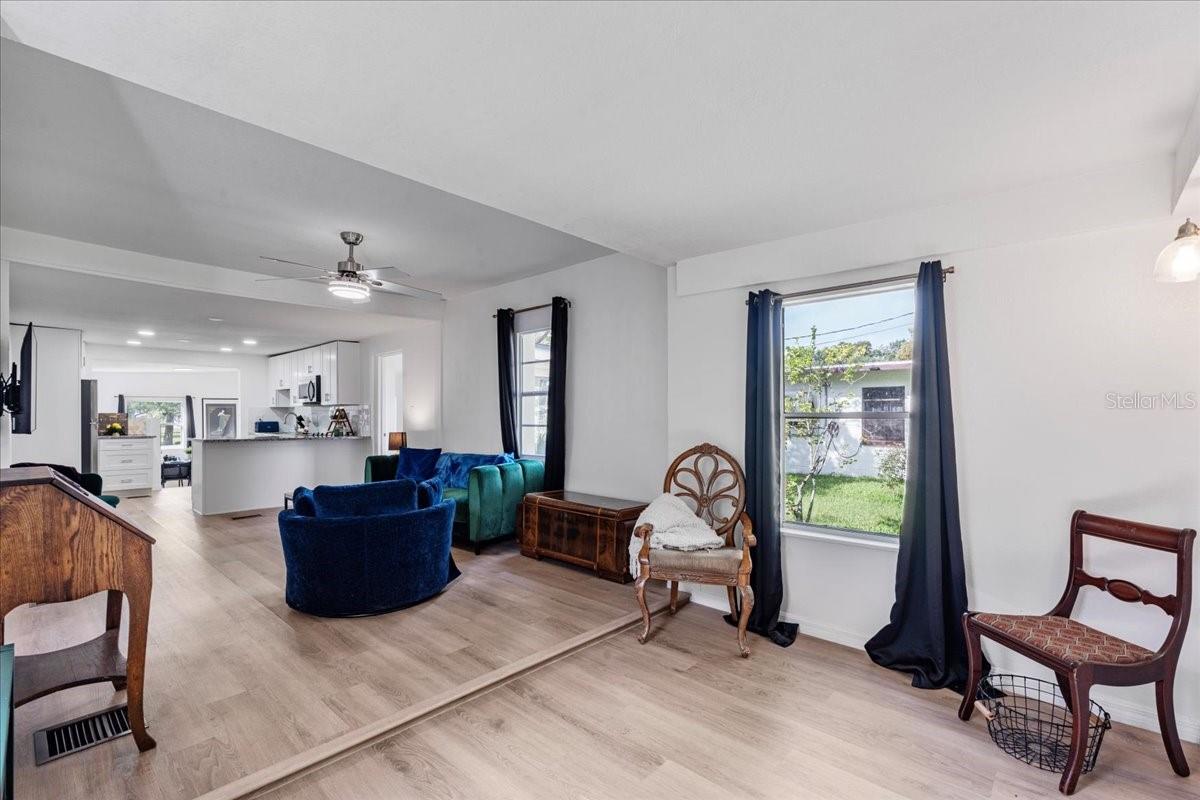 Image 4 of 40 For 1614 Verona Street