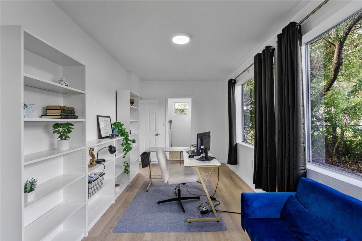 Image 8 of 40 For 1614 Verona Street