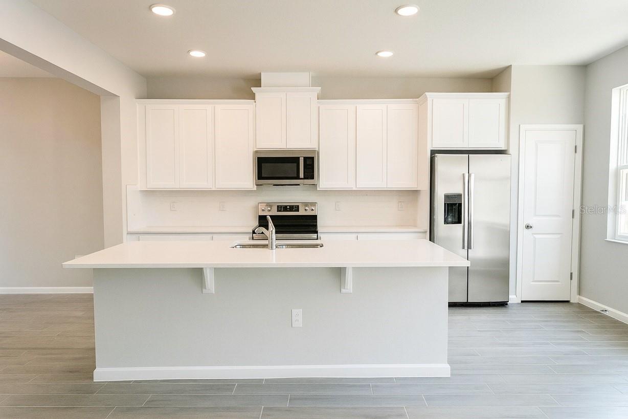 Image 8 of 29 For 15376 Burgtheater Drive