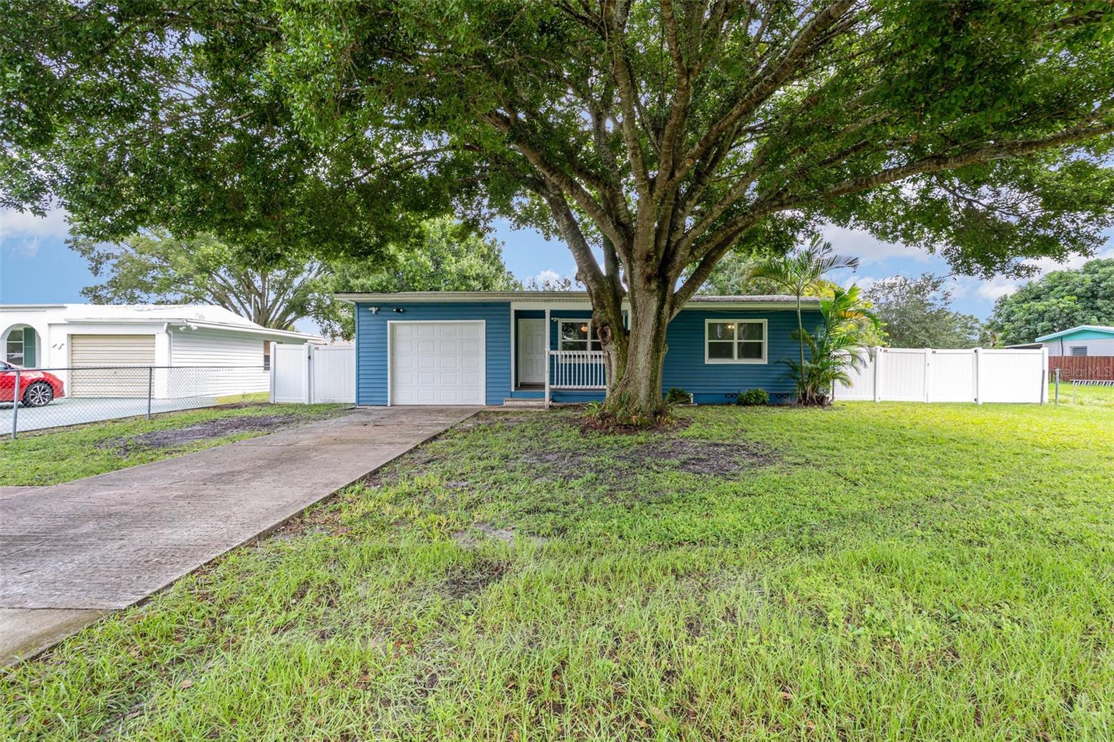 Image 2 of 41 For 190 Stephenson Drive